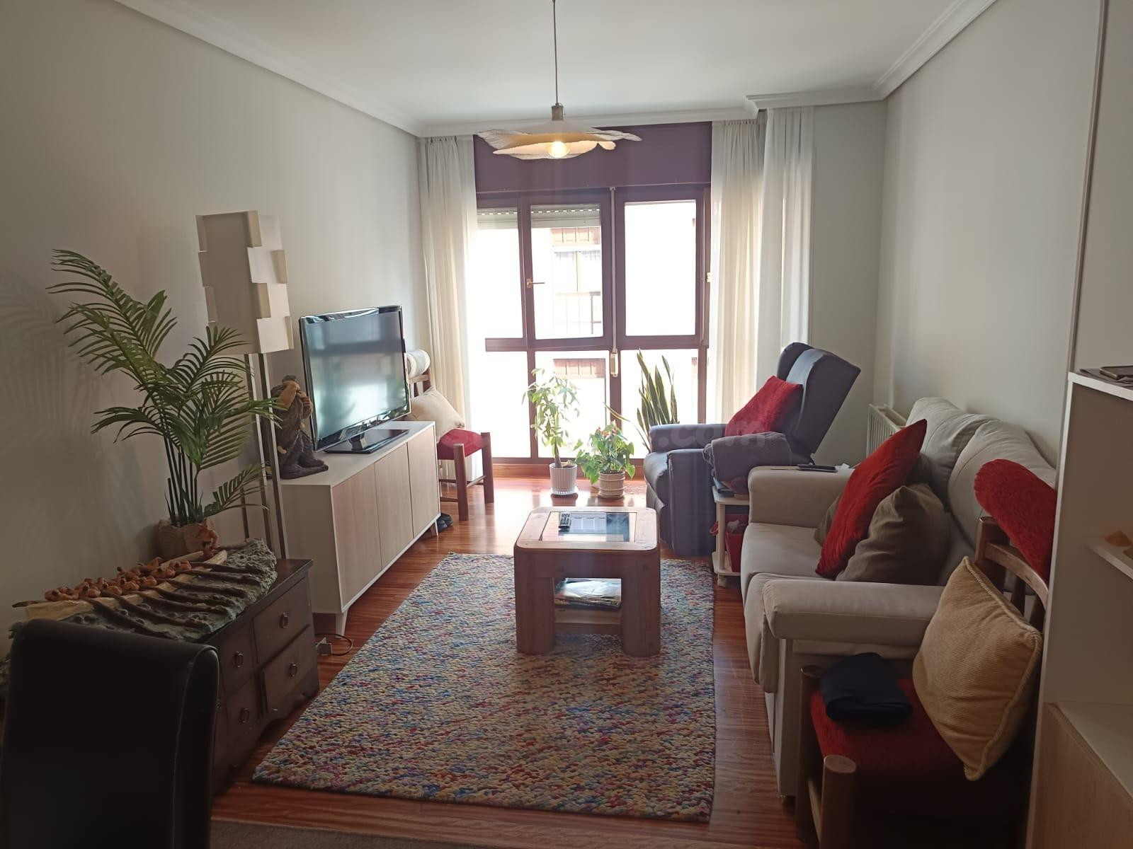 VENTA PISO EN ZALLA - foto 2