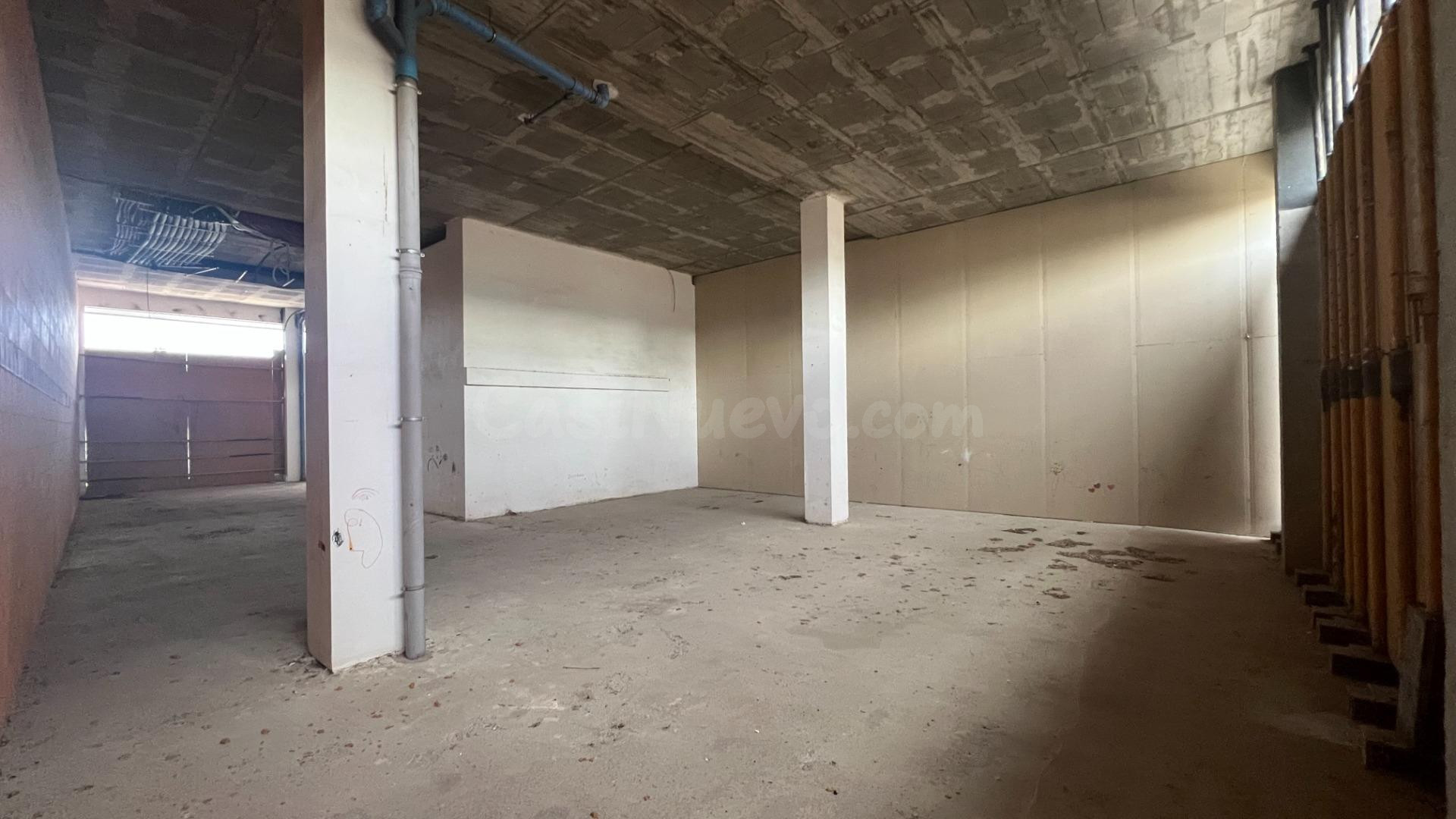 Amplio Local Comercial en Cappont, Lleida por €230.000 - foto 5