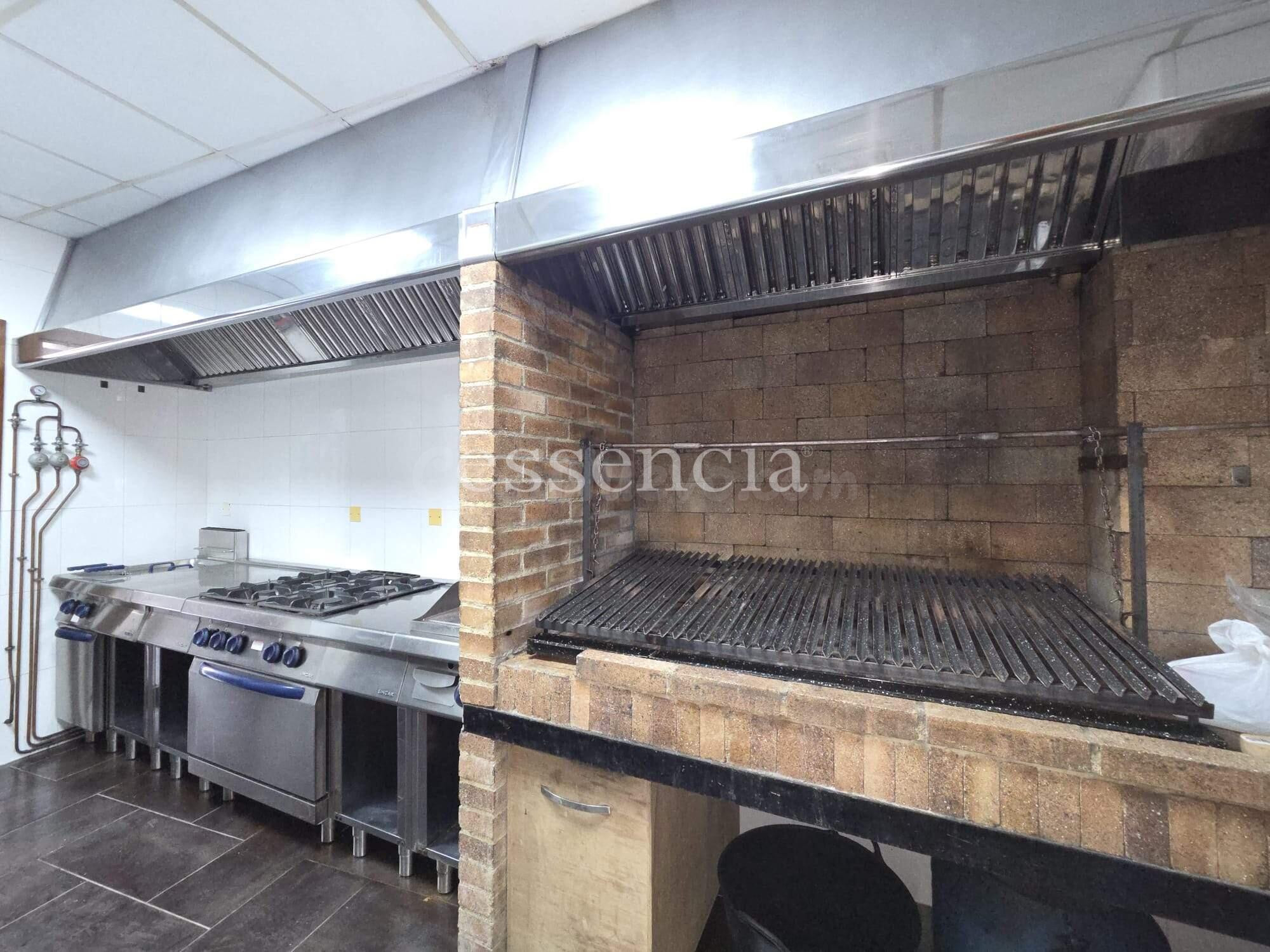 ️ ALQUILER DE RESTAURANTE EN 2ª LÍNEA DE PLAYA DE MIRAMAR - foto 2