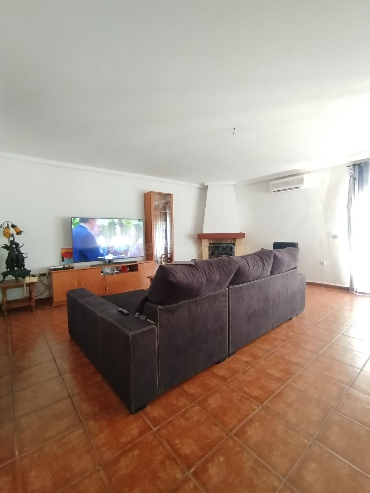 Amplio Chalet en Chiclana de la Frontera con Piscina y Gran Parcela