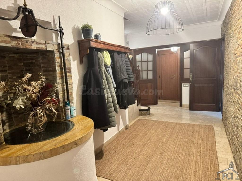Casa de pueblo en el pueblo ampordanés de Torroella de Montg - foto 3