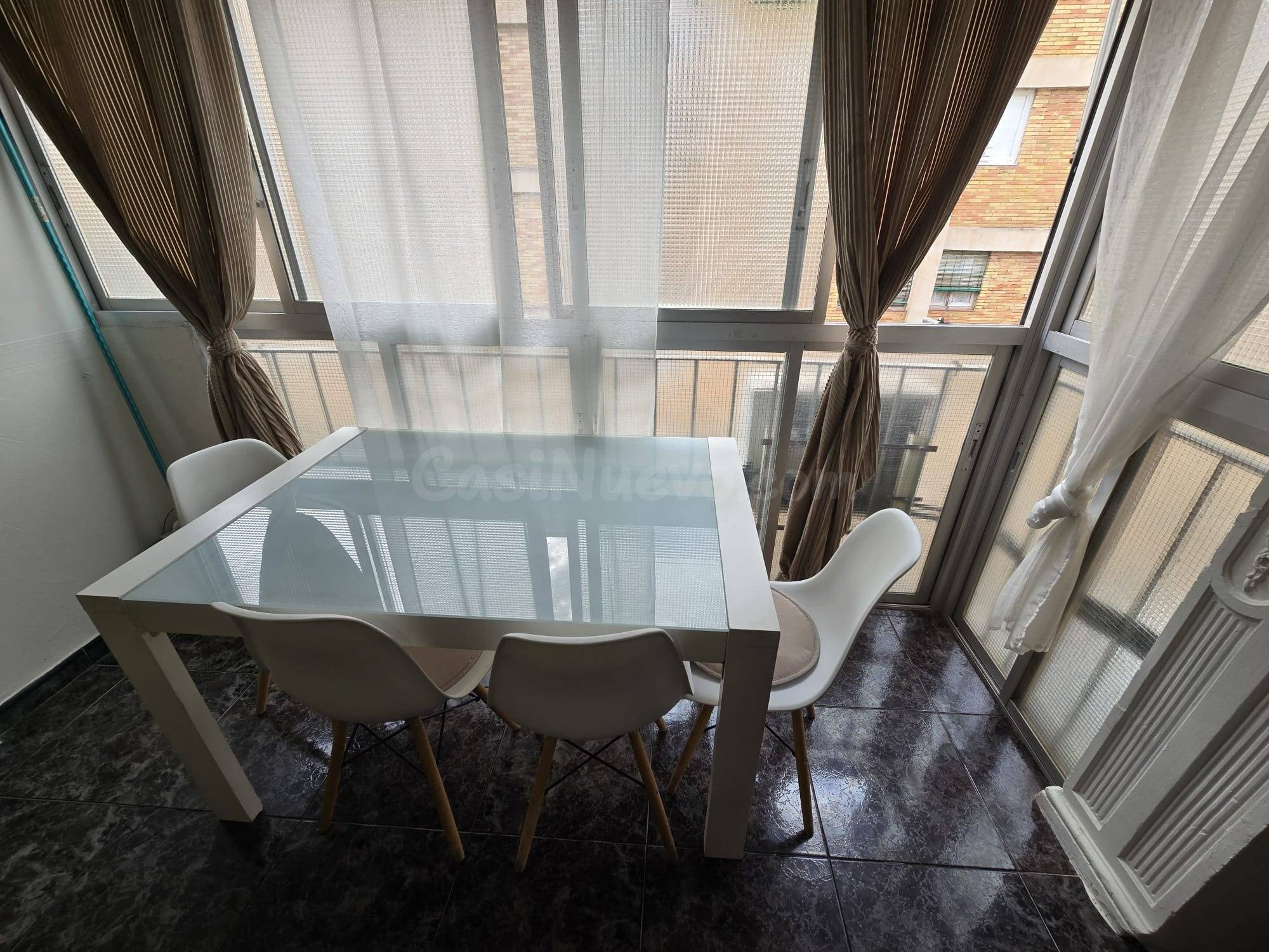 Acogedor piso en venta en Colonia Requena - foto 4