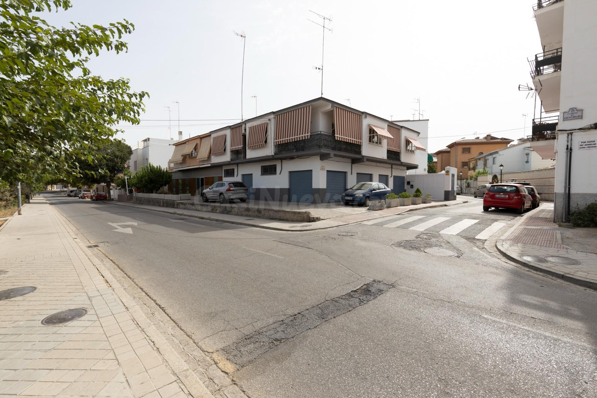 Piso 3 habitaciones en Calle Santa Margarita, junto Cmno. Bajo de Huétor