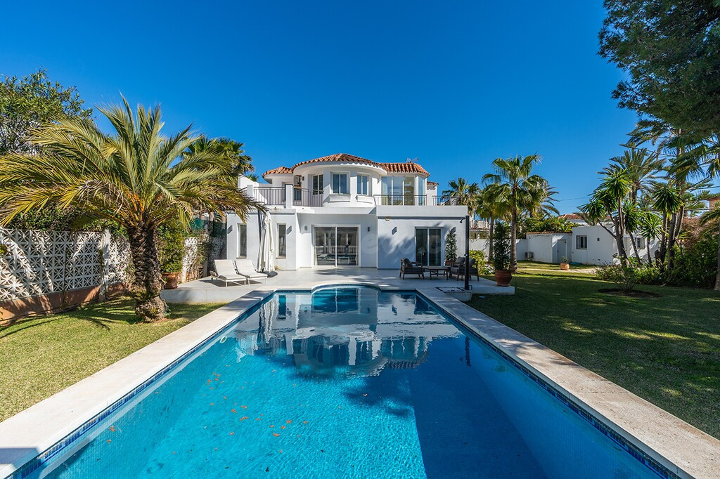 Chalet 4 habitaciones 258m² en venta - Marbella