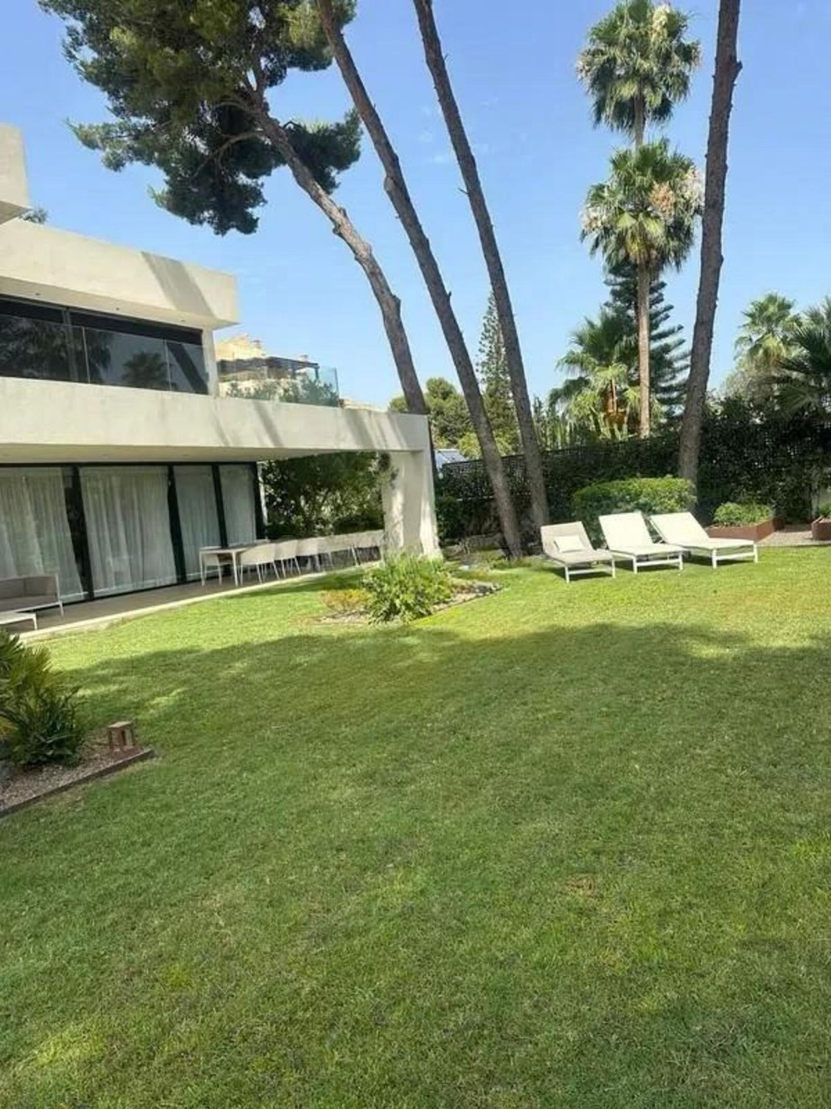 Chalet 5 habitaciones 600m² en venta - Marbella