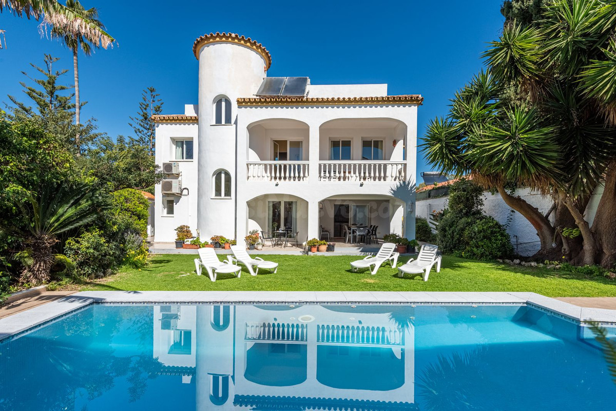 Chalet 4 habitaciones 232m² en venta - Marbella
