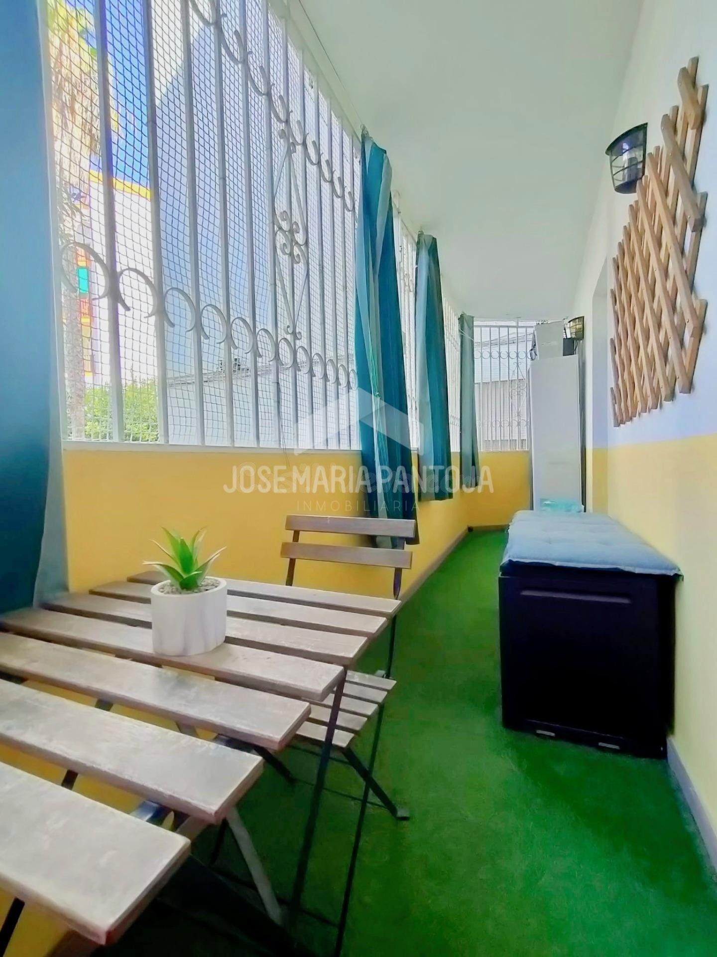 PISO REFORMADO CON TERRAZA EN NAZARET. - foto 3