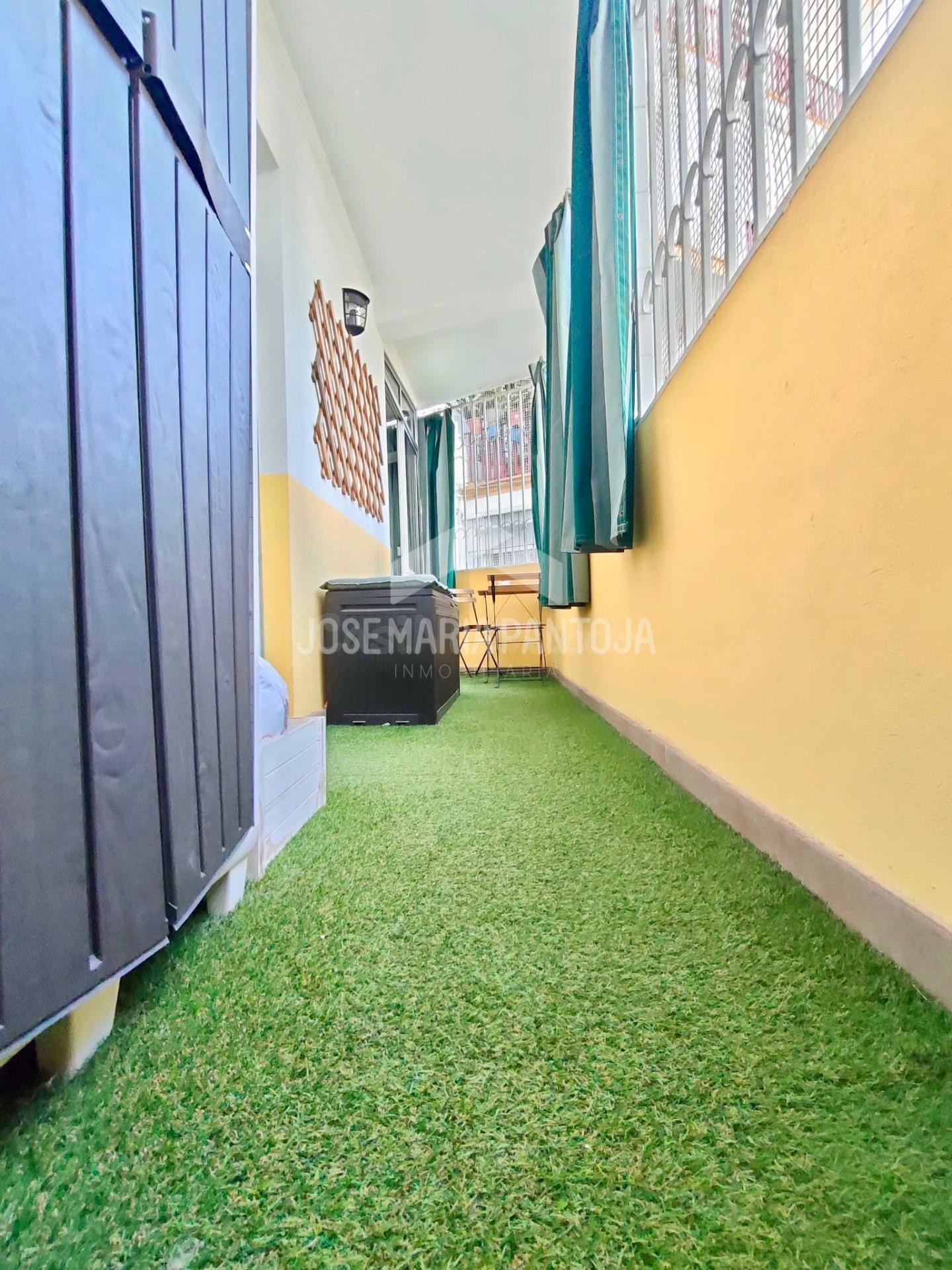 PISO REFORMADO CON TERRAZA EN NAZARET. - foto 4