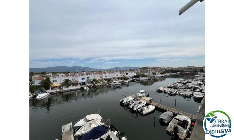 Bonito y moderno piso con vistas al canal y amarre de 2,5 x  - foto 5