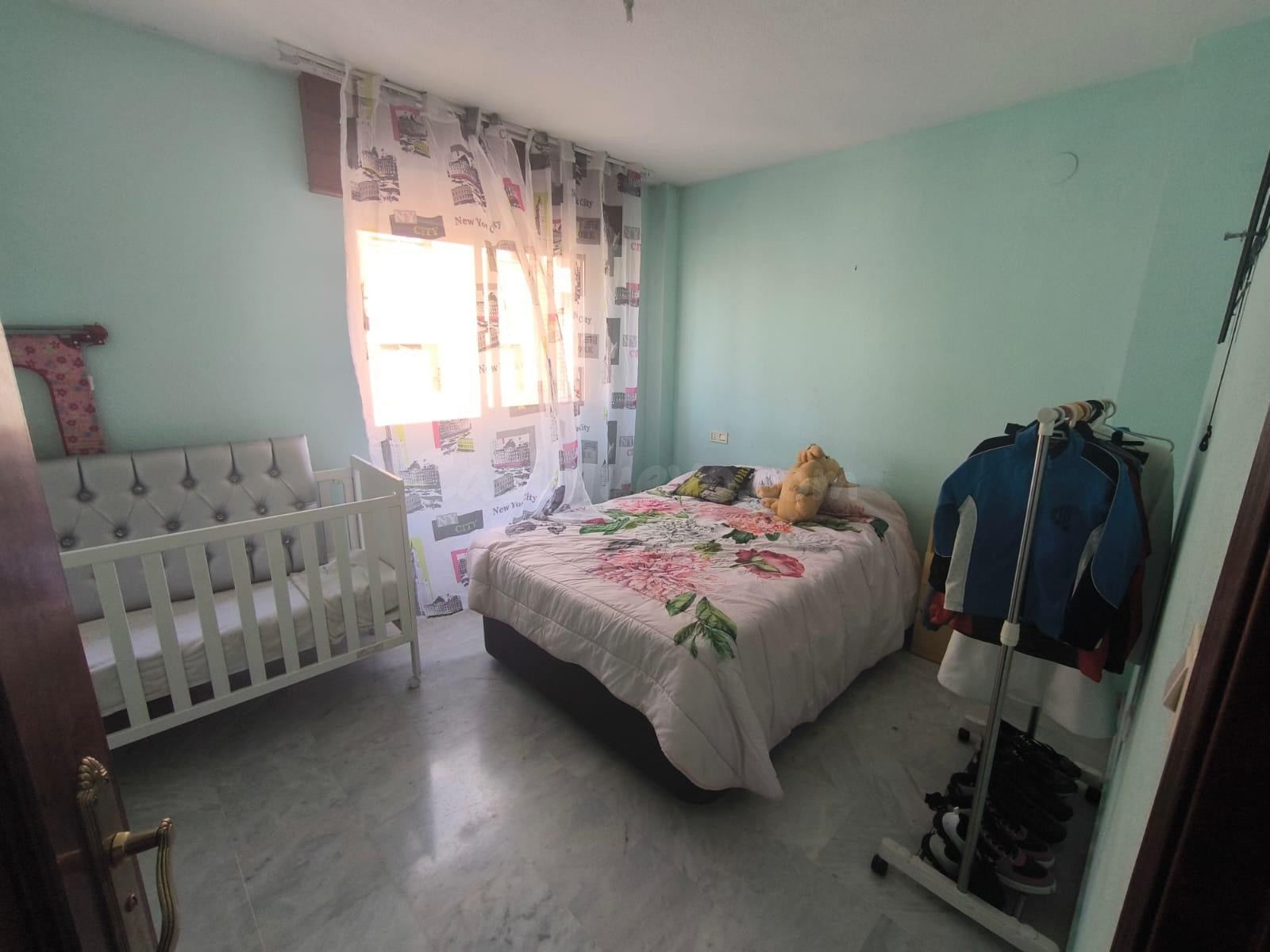 PISO (VPO) DE 3 DORMITORIOS Y CON GARAJE EN SANTA FE - foto 3