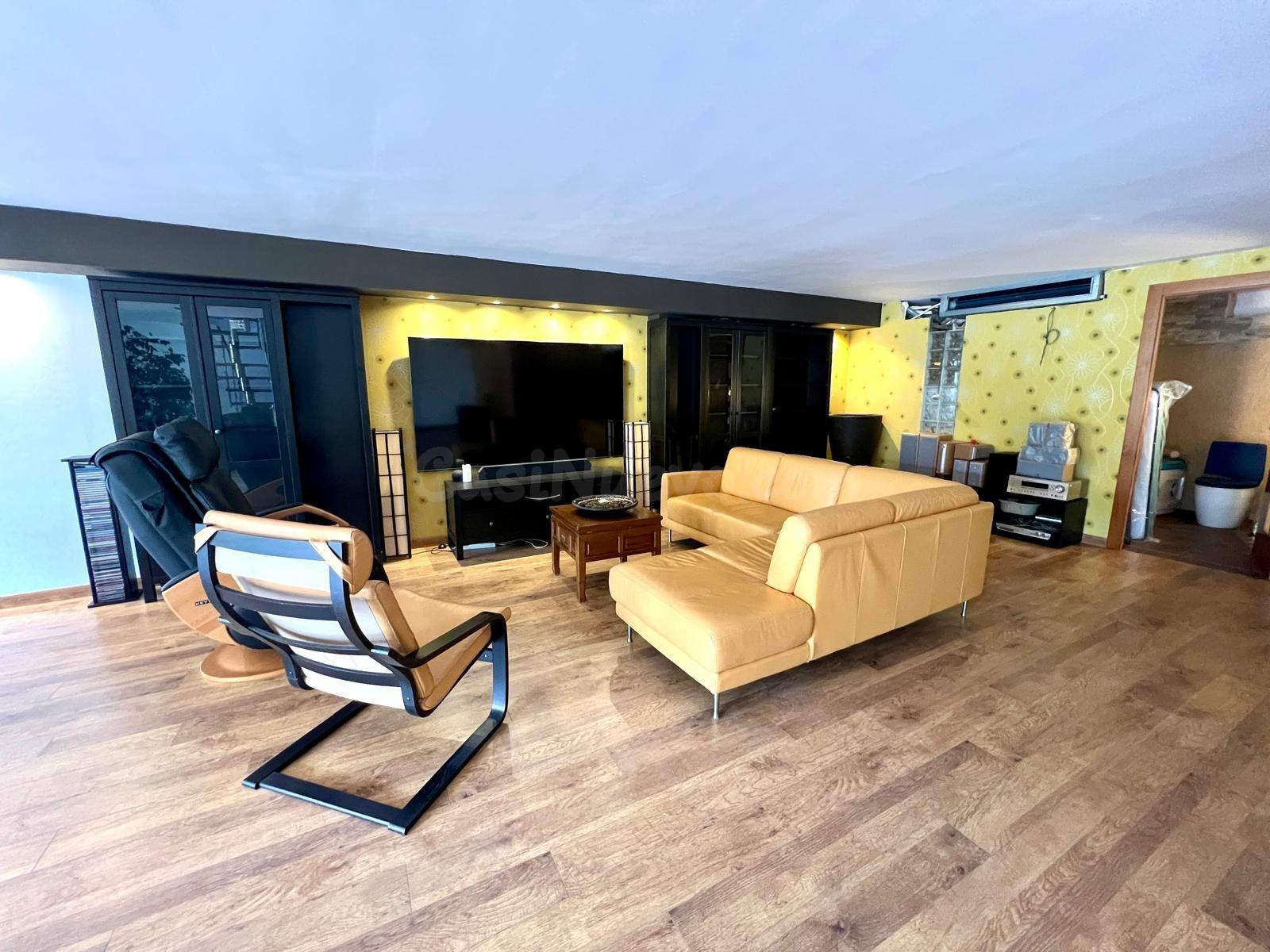 EXCLUSIVA CASA ADOSADA CON ASCENSOR Y PISCINA EN CIUDAD JARD - foto 4