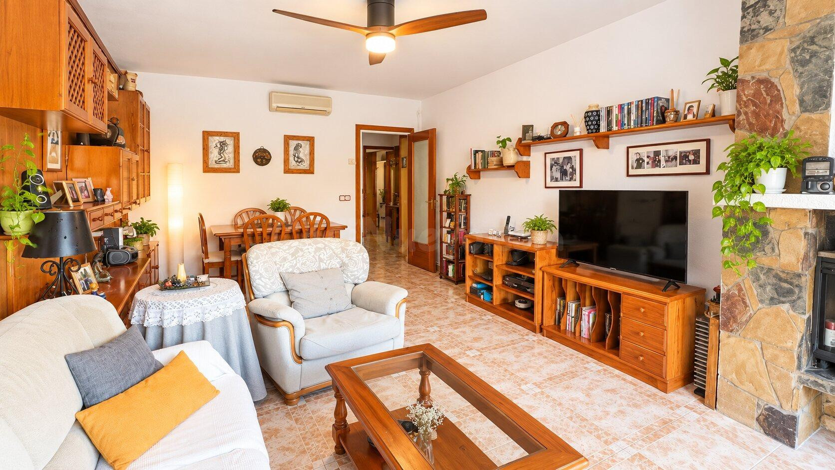 PISO PARA ENTRAR A VIVIR EN POBLENOU DE 3 habitaciones - foto 3