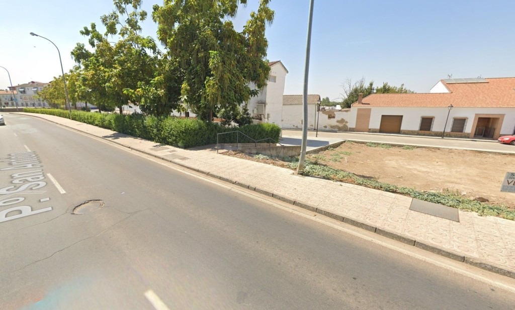 Local comercial en Venta en Llerena Badajoz - foto 2