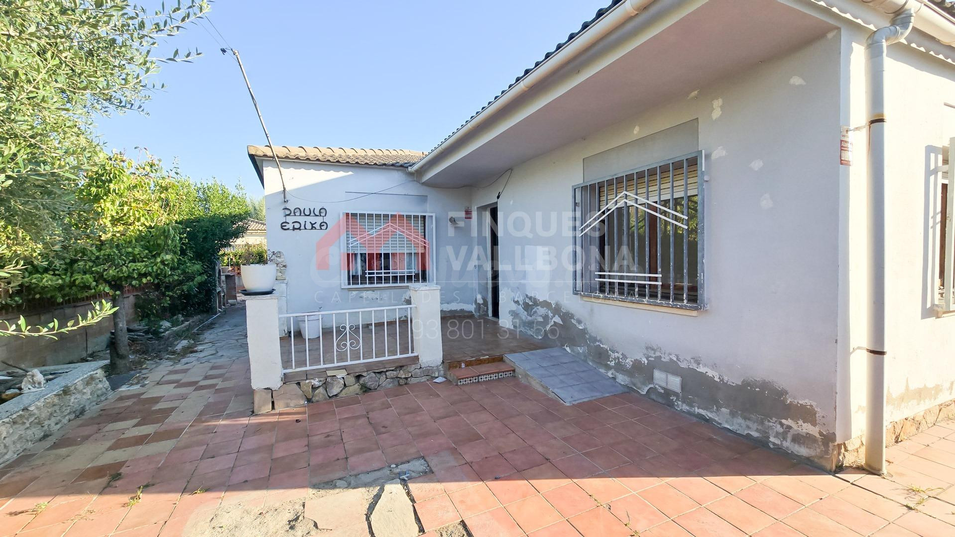 CASA CON TERRENO PARA REFORMAR EN LA TORRE DE CLARAMUNT – - foto 4