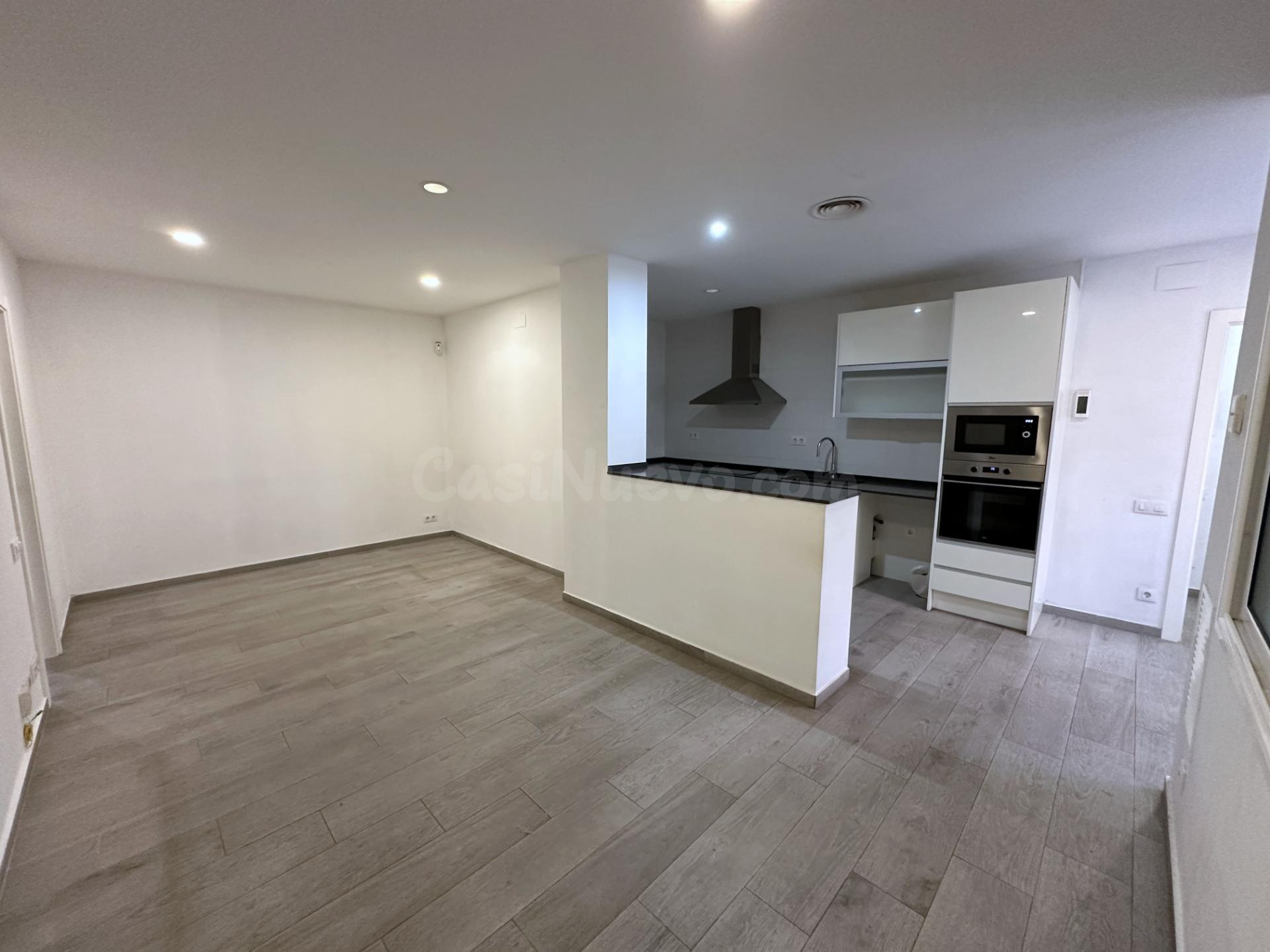 Amplia y Moderna Planta Baja Reformada en Marianao, Sant Boi de Llobregat