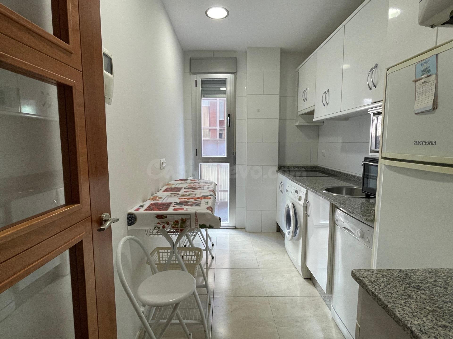 ALQUILER APARTAMENTO ZONA CENTRO DE PONFERRADA - foto 3