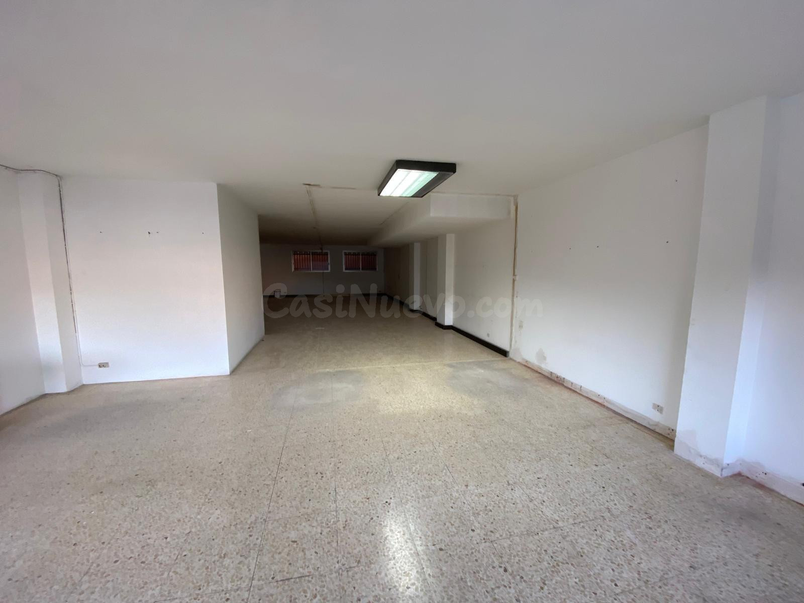 ALQUILER LOCAL DE 125M2 EN IGUALADA ZONA POBLE SEC - foto 5