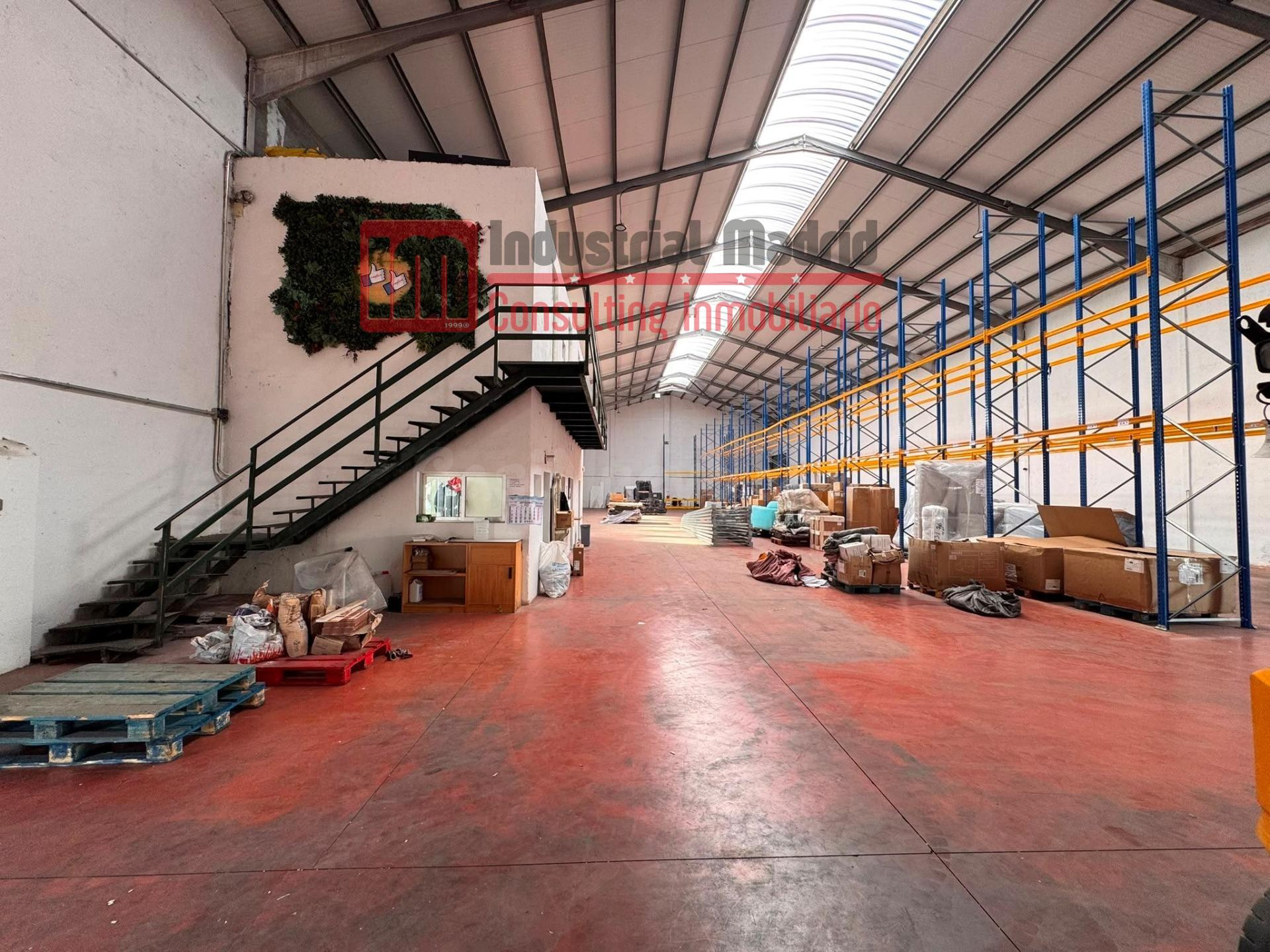 AMPLIA NAVE INDUSTRIAL DE 2.026 m2 EN ALQUILER EN POLÍGONO F - foto 5