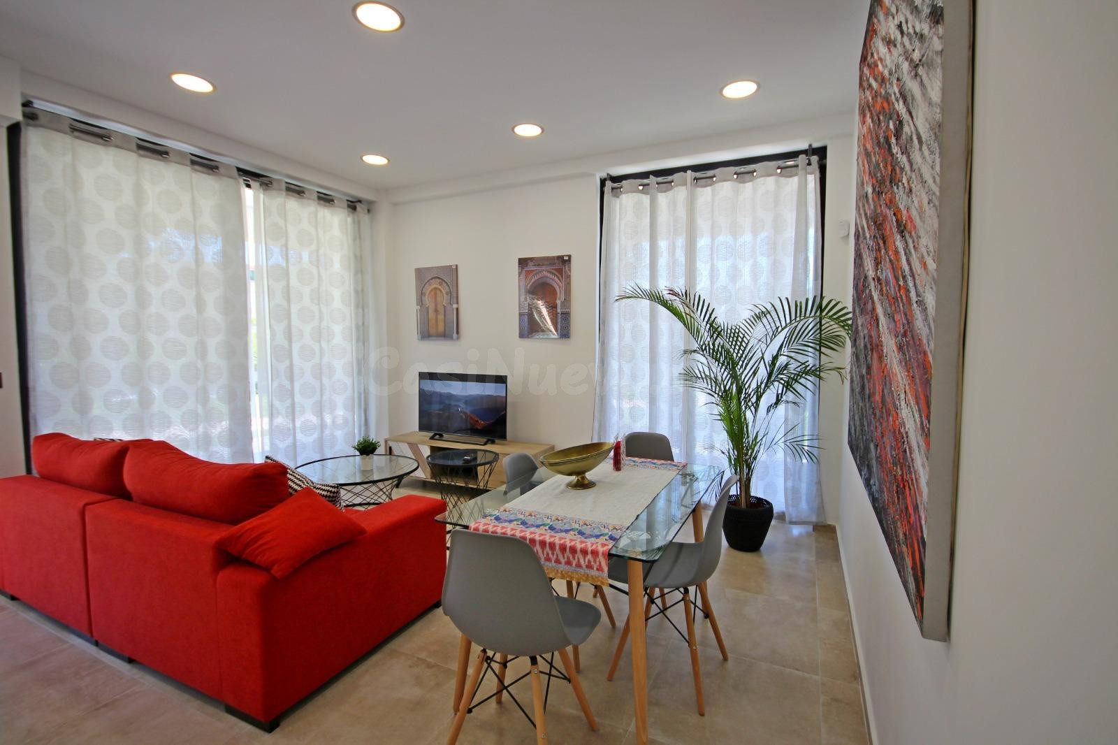 ESPECTACULAR APARTAMENTO DE 2 DORMITORIOS, TOTALMENTE EQUIPADO. A 200 m de la playa