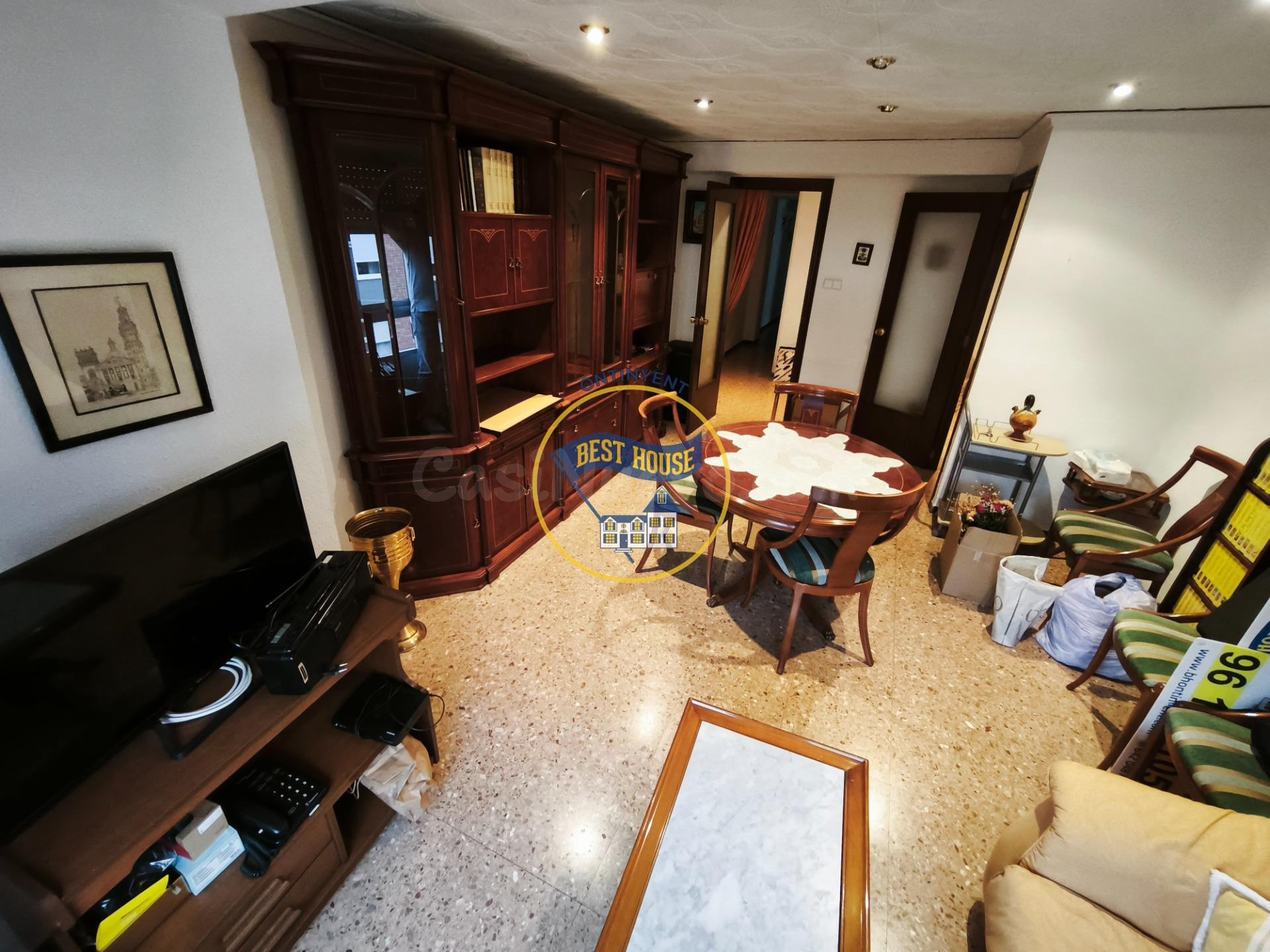 ¡¡¡OPORTUNIDAD!!! PISO CON ASCENSOR EN ZONA MUY BIEN SITUADA DE ALCOI