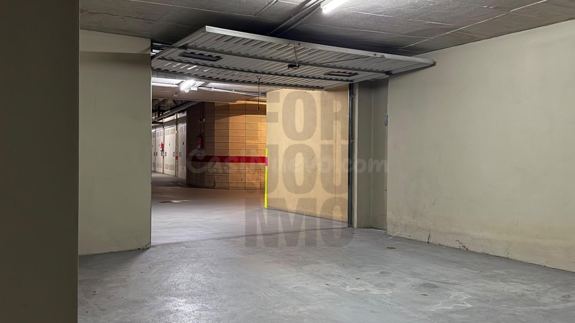 Plaza de Garaje en San Sebastián - (Trastero Opcional)