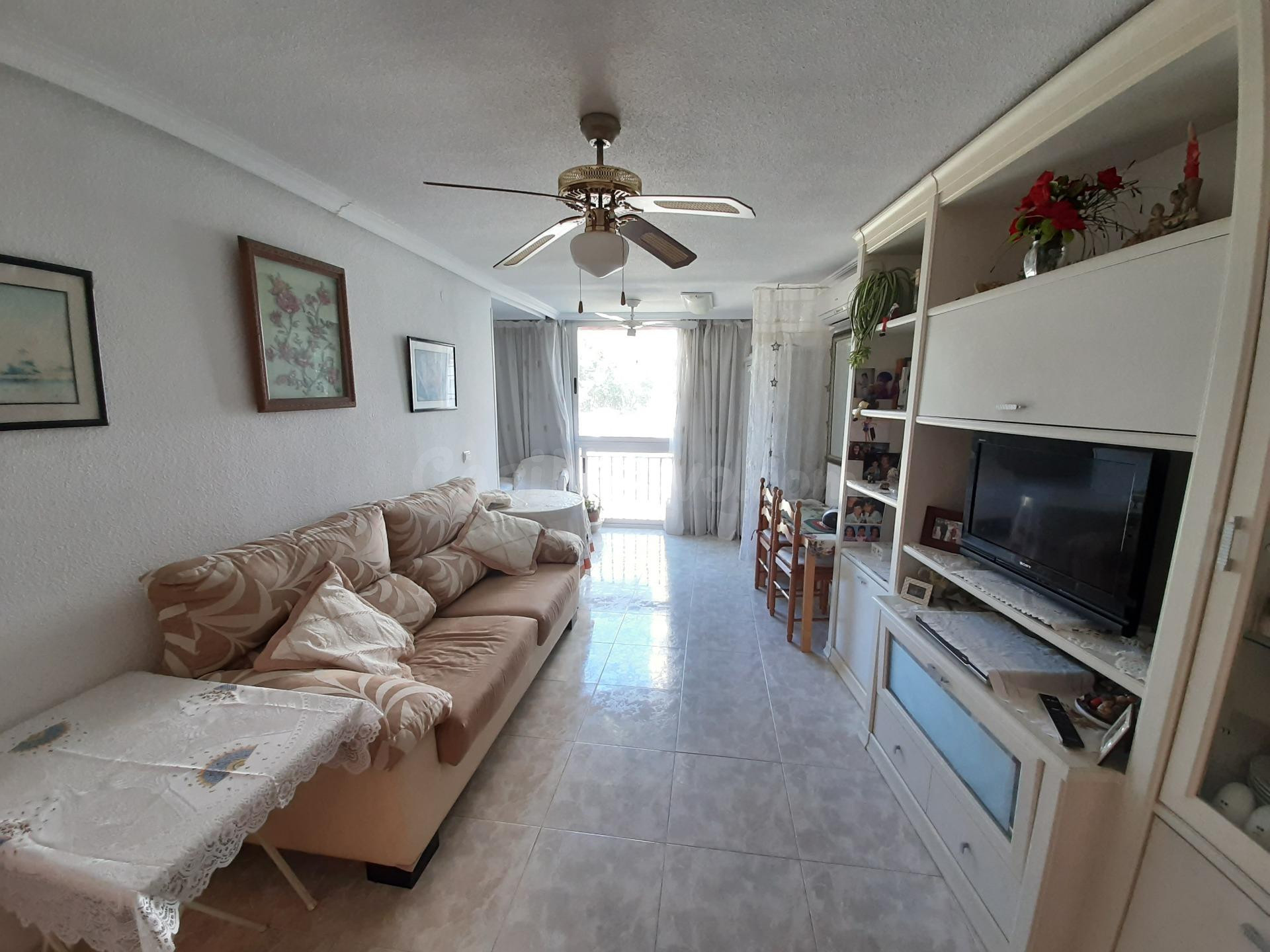 Apartamento de un dormitorio, baño y aseo en 2ª línea playa Levante www.inmobiliarialesdunes.com