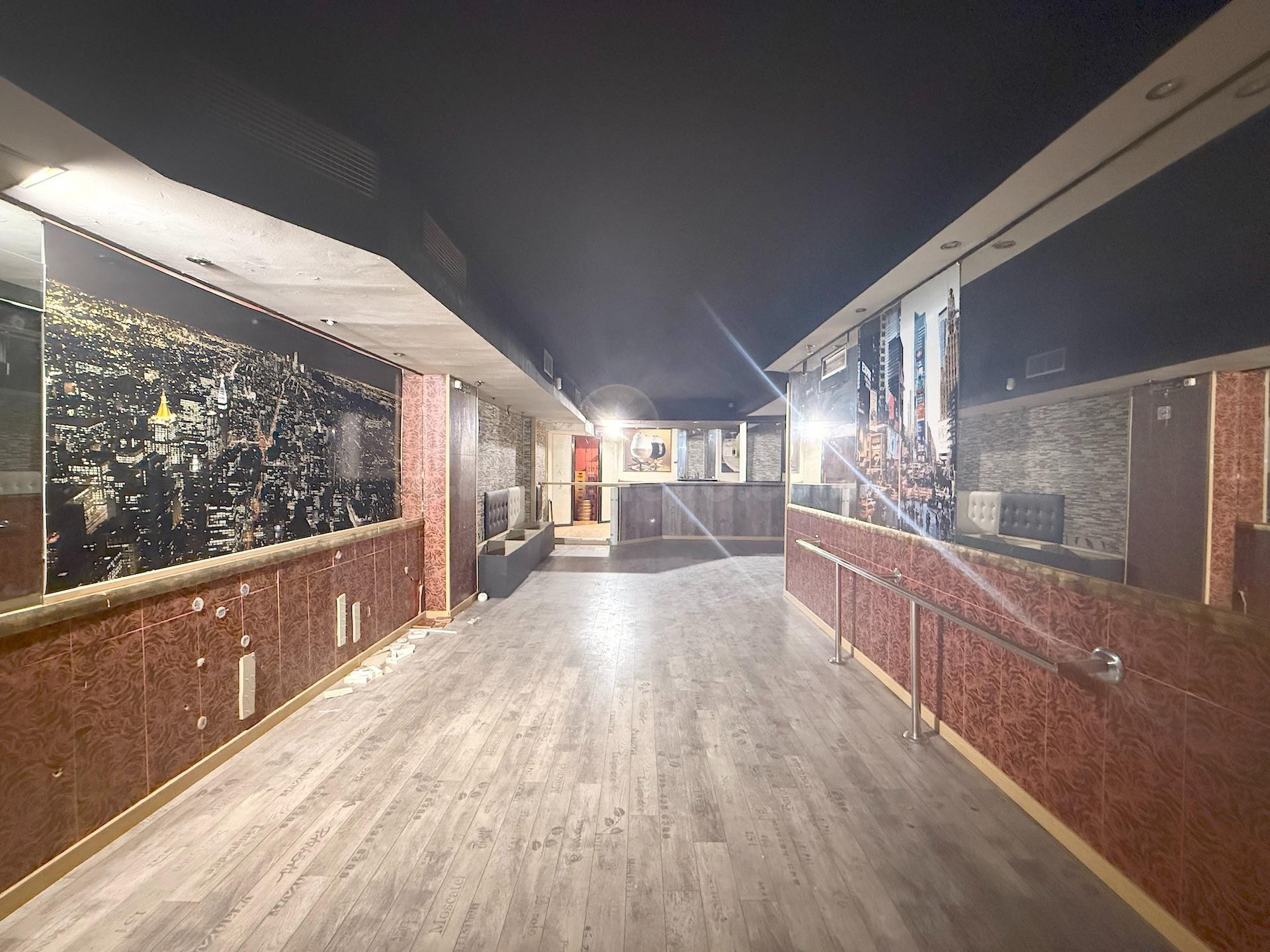 Local comercial 273m² en alquiler - Universidad San Francisco