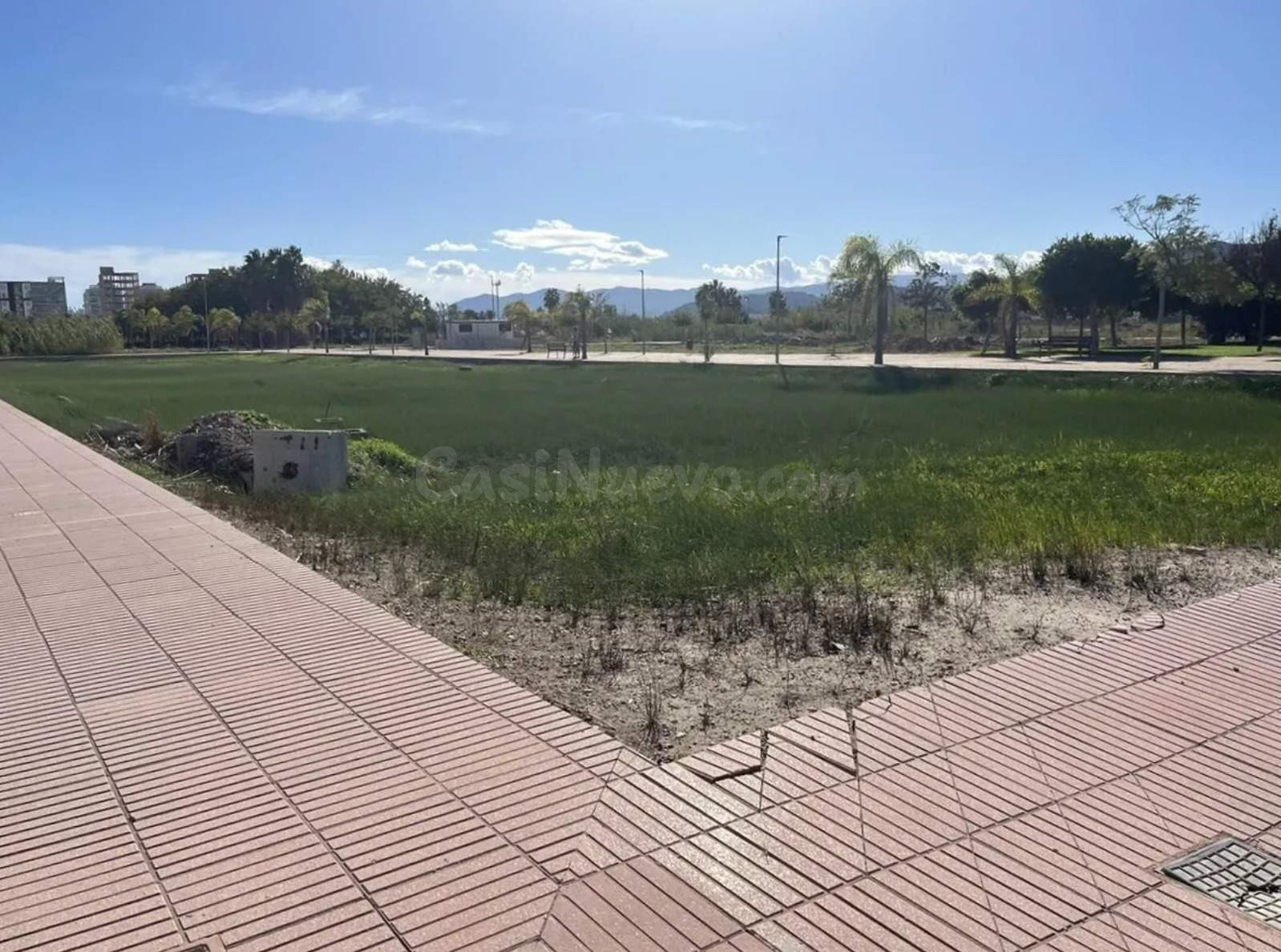 Terreno urbano residencial en la Playa de Piles - foto 4