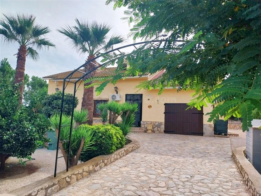 Hermosa casa de campo en los alrededores de Lorca