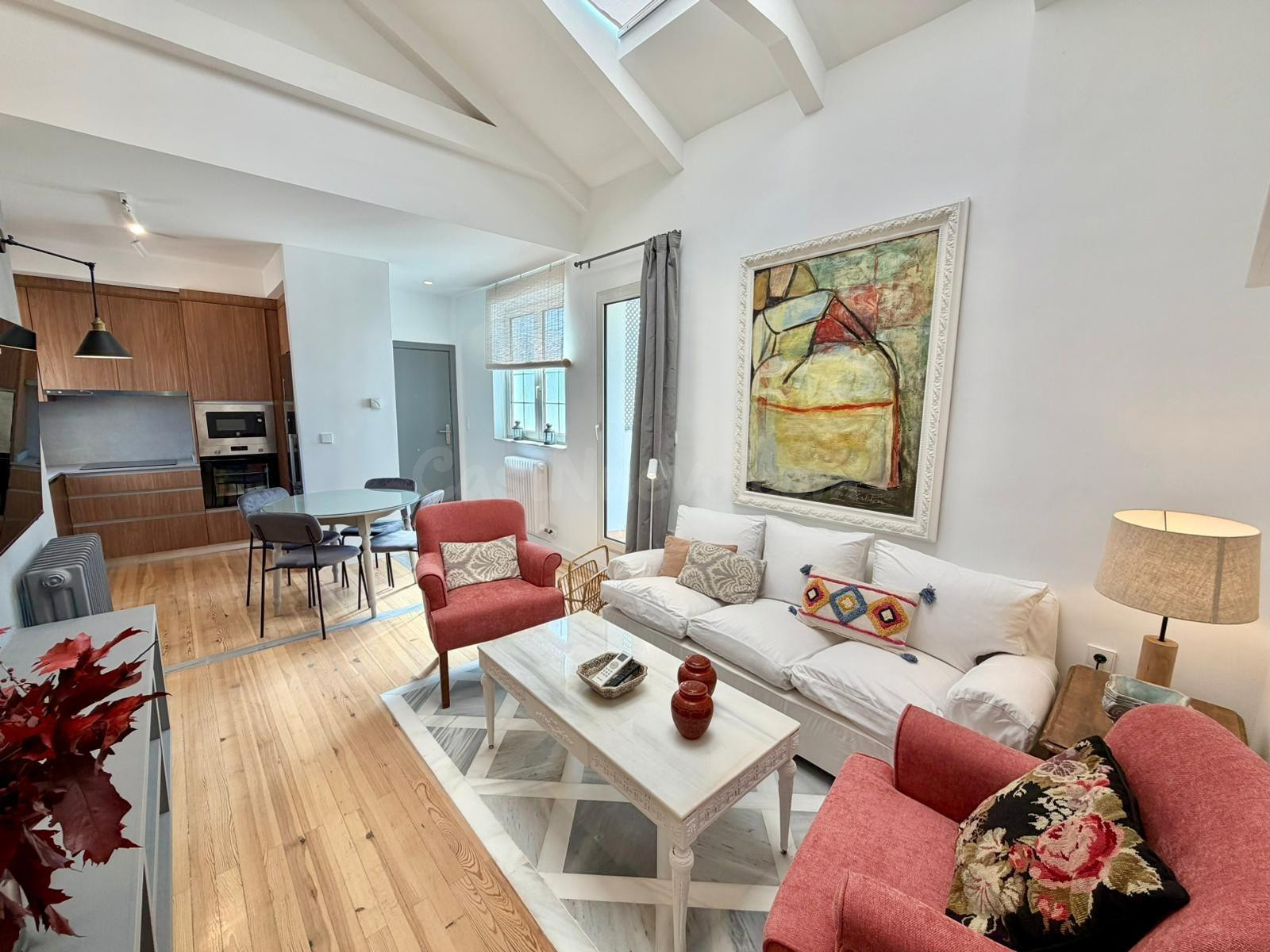 Ático Dúplex de Lujo con Terraza Privada en Calle Compas de San Jerónimo, Granada Ref: DLR00281