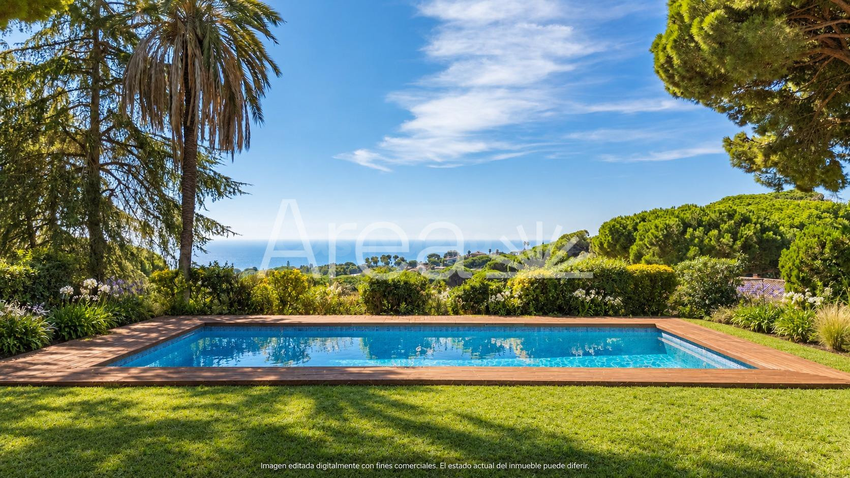 Espectacular villa con vistas al mar en Rocaferrera - foto 2