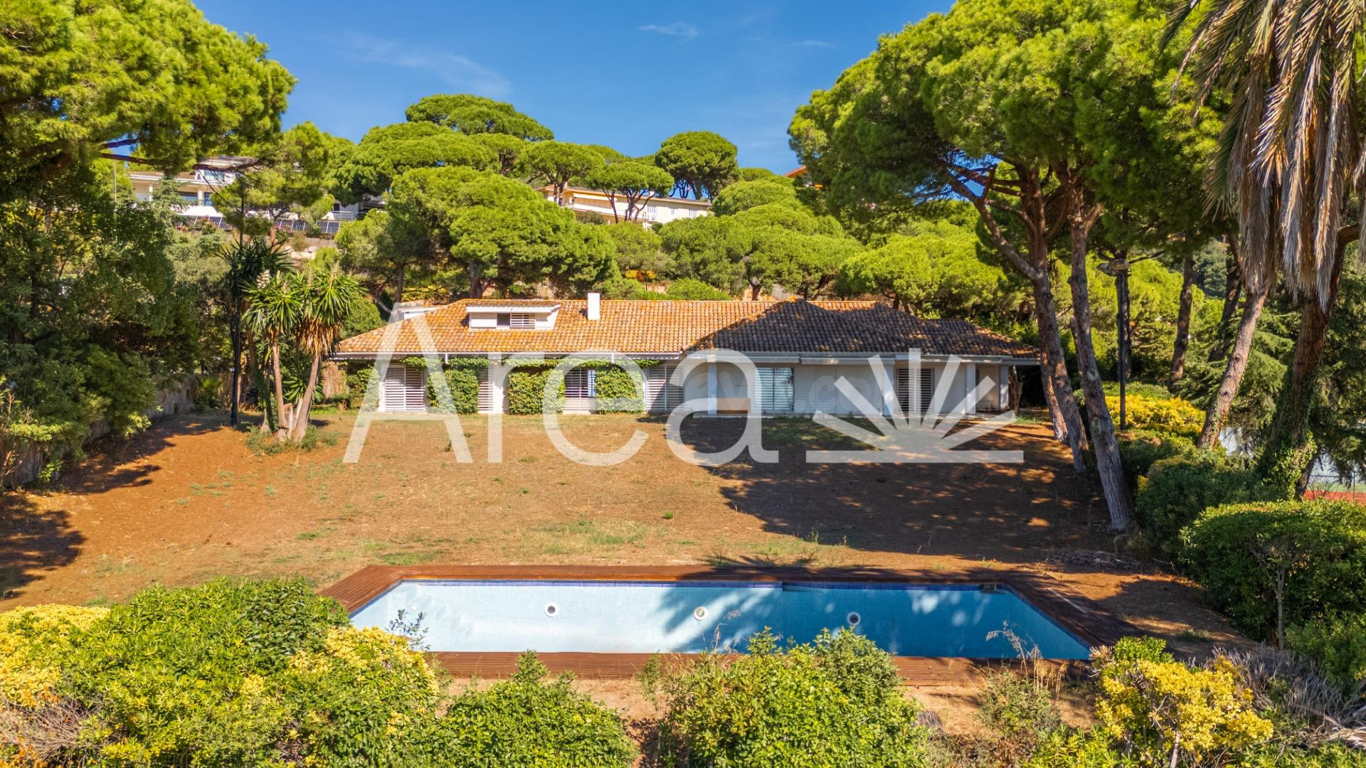 Espectacular villa con vistas al mar en Rocaferrera - foto 4