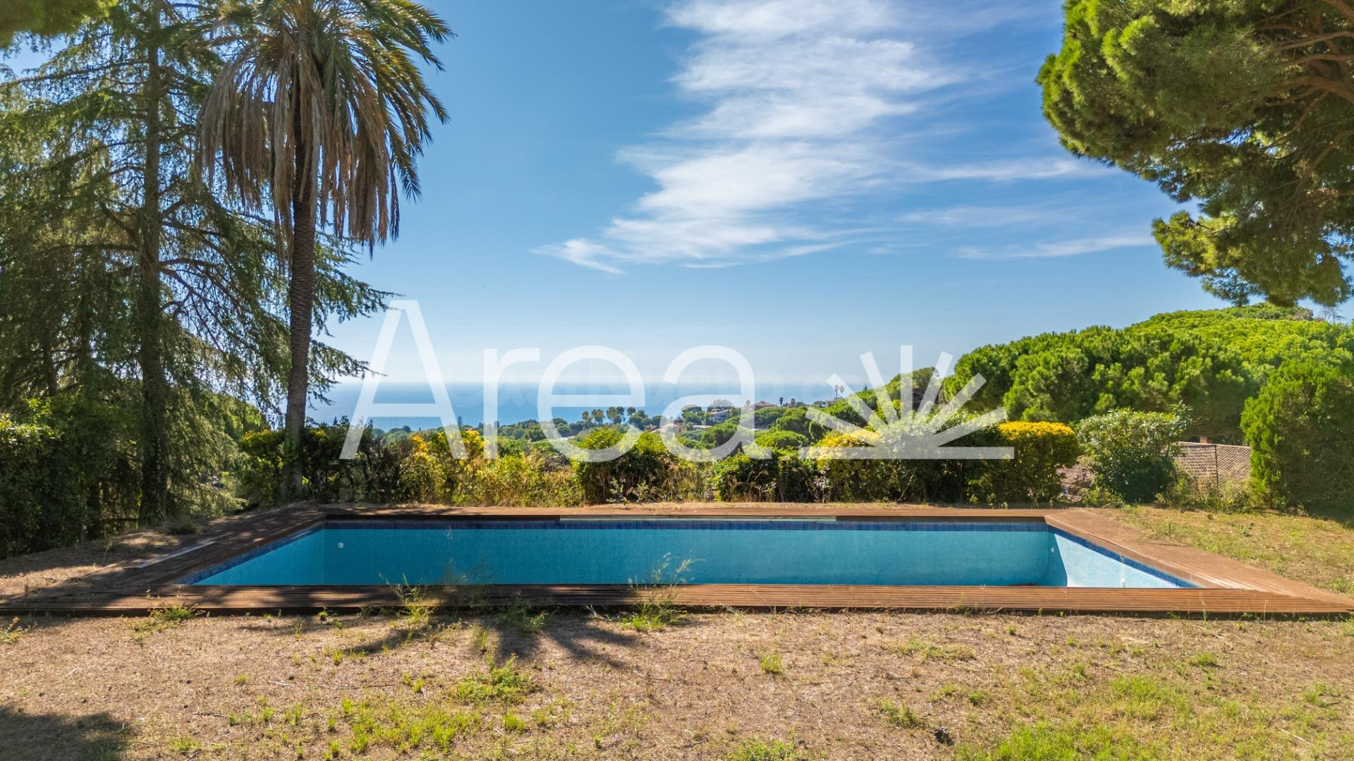 Espectacular villa con vistas al mar en Rocaferrera - foto 5