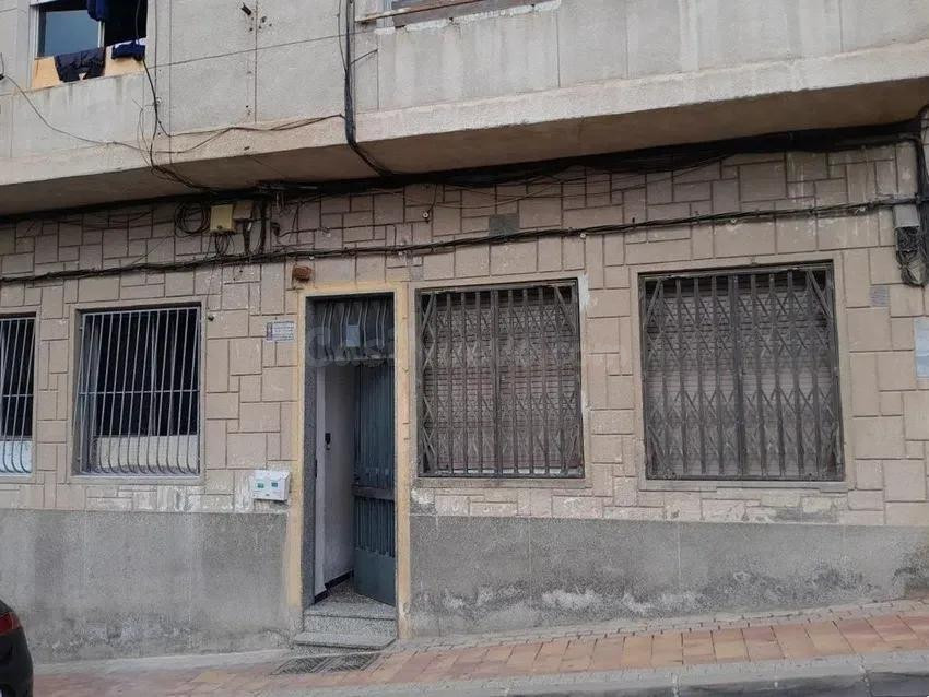 SE VENDE piso OKUPADO en Calle Pizarro Nº 15 Molina de Segura (Murcia)