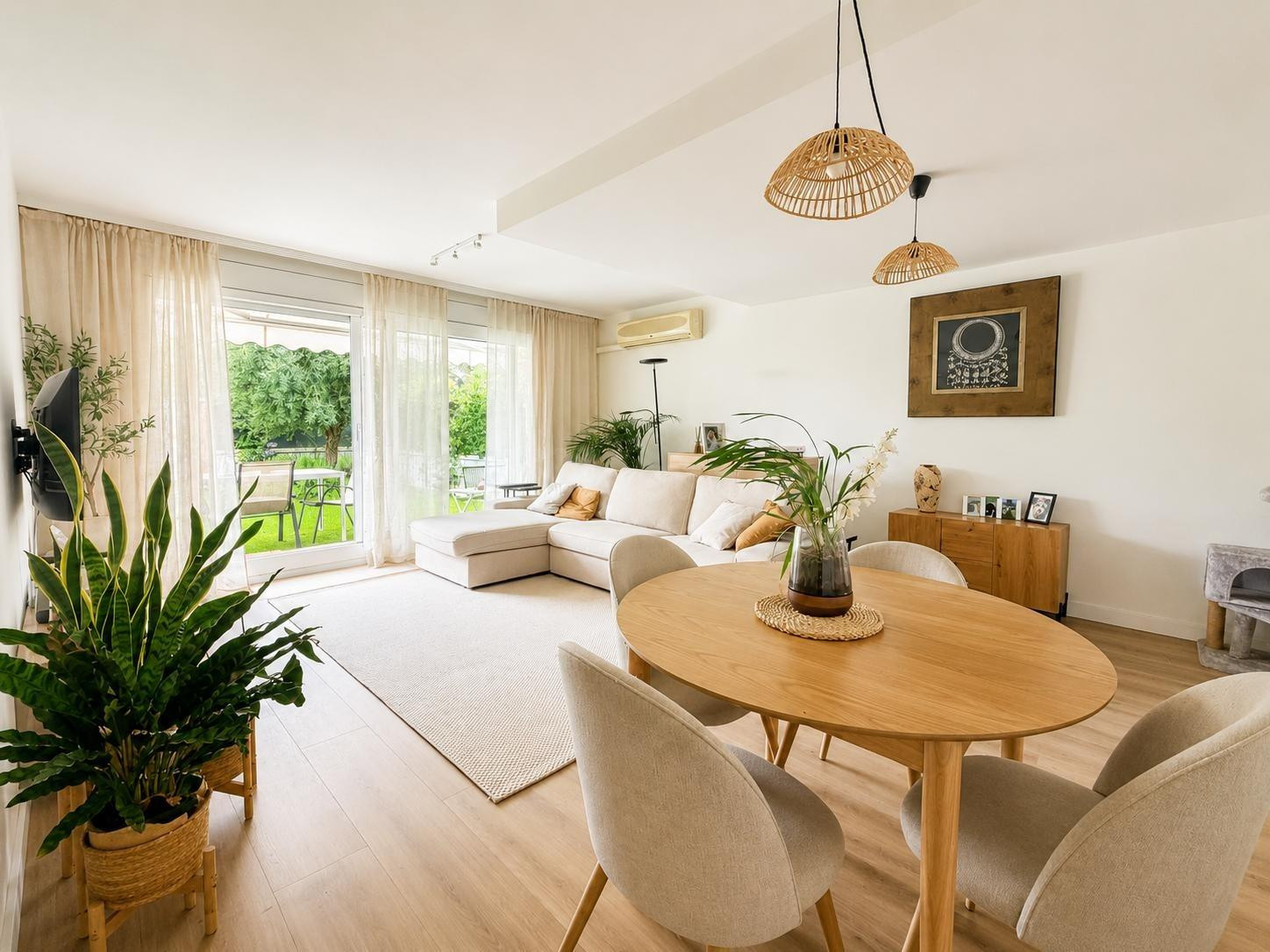 Chalet adosado completamente reformado en 2024, con jardín,  - foto 4