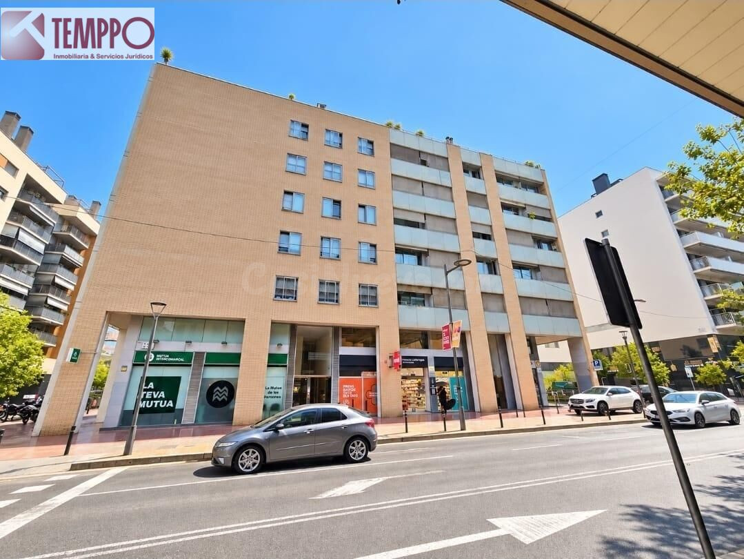 PLAZA de PARKING AMPLIA en c SANTA EULÀLIA 182