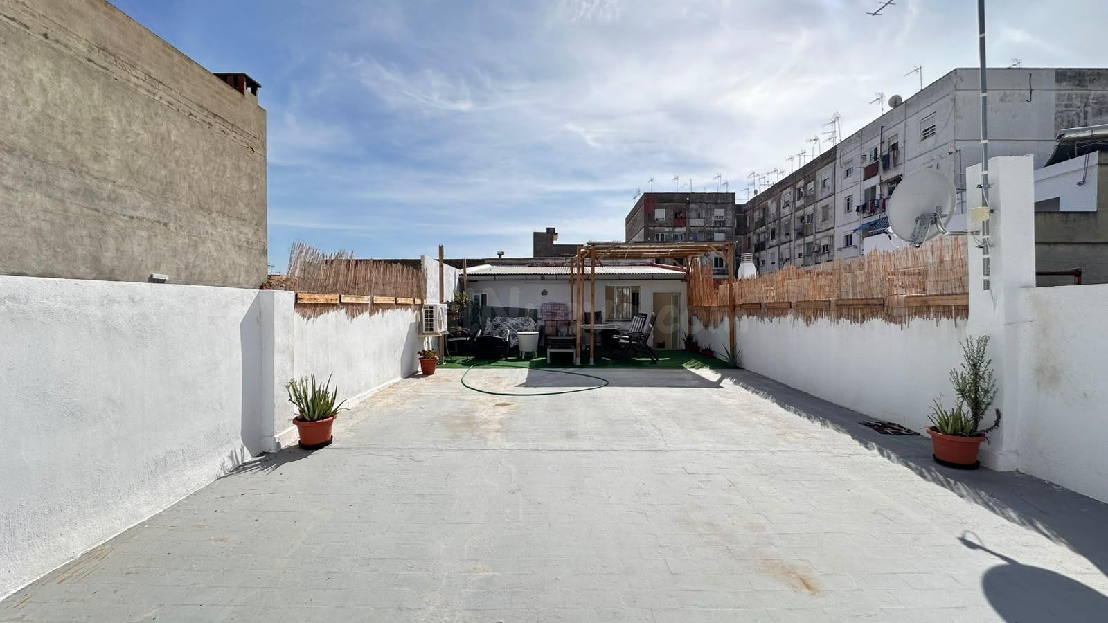 UNA CASA PARA VIVIRLA, DISFRUTARLA Y HACERLA TUYA EN BENIMOD - foto 5