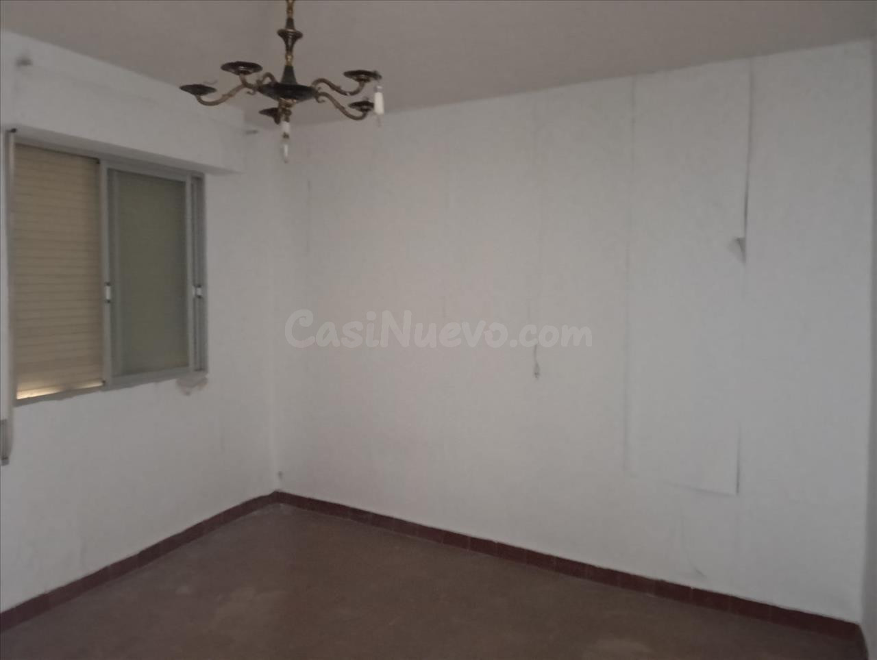 Casa adosada para reformar en Gorga – NO ADMITE VISITA.