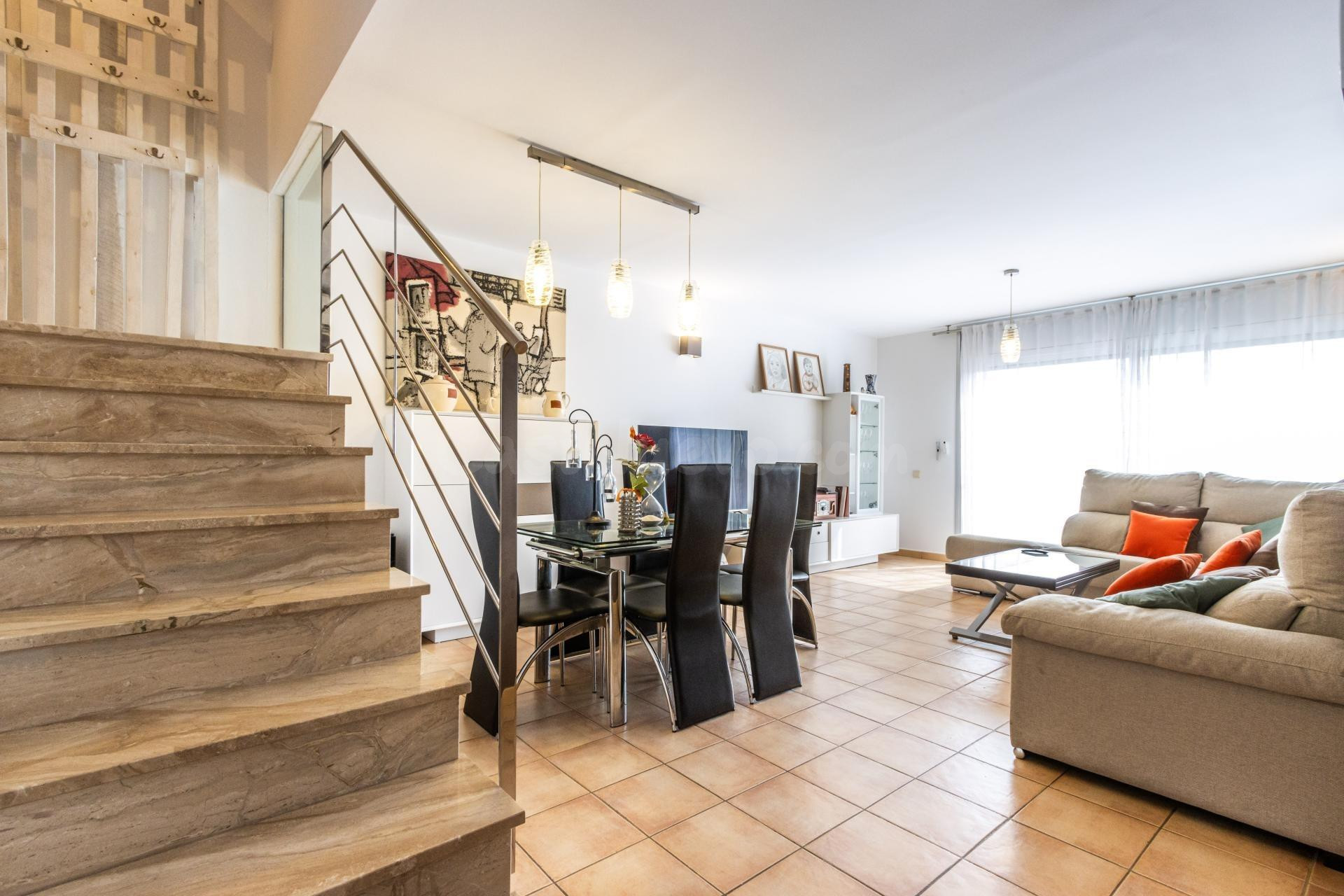 CASA PAREADA JUNTO AL BOSQUE DE PEDRASANTA - foto 4