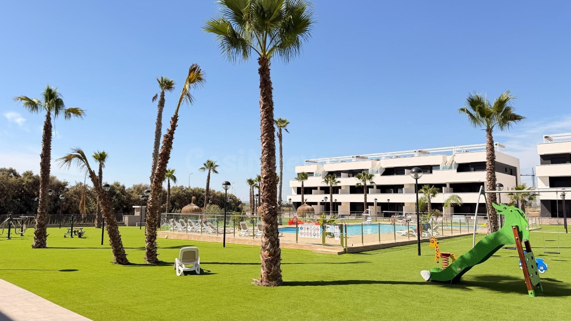Ático turístico en la Costa Blanca: disfrútelo hasta 4 meses al año y genere ingresos el resto del año.