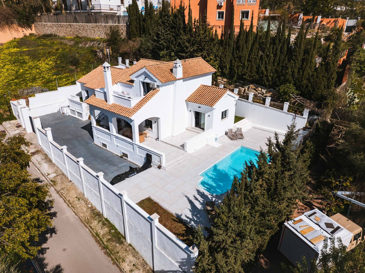 Chalet 5 habitaciones 452m² en venta - Costa Del Sol