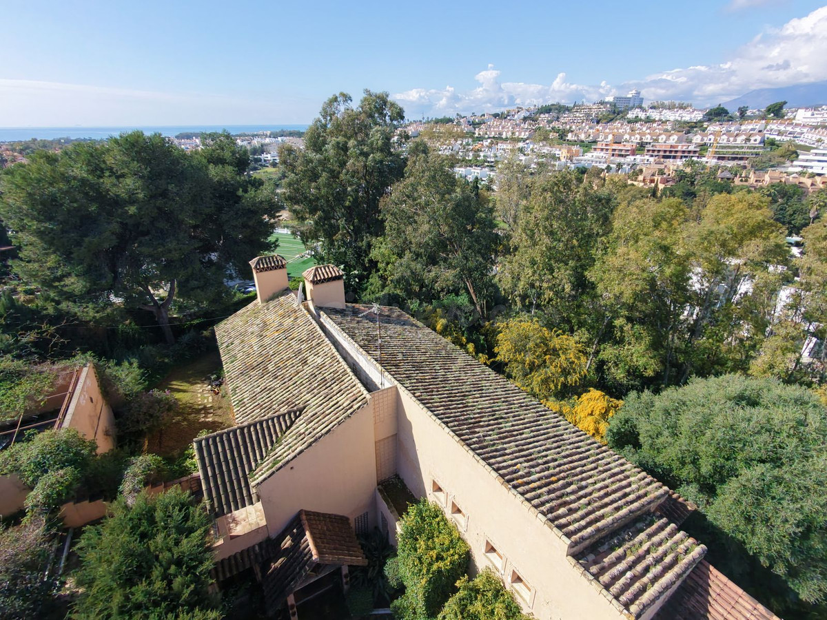 Chalet 6 habitaciones 467m² en venta - Costa Del Sol - foto 4