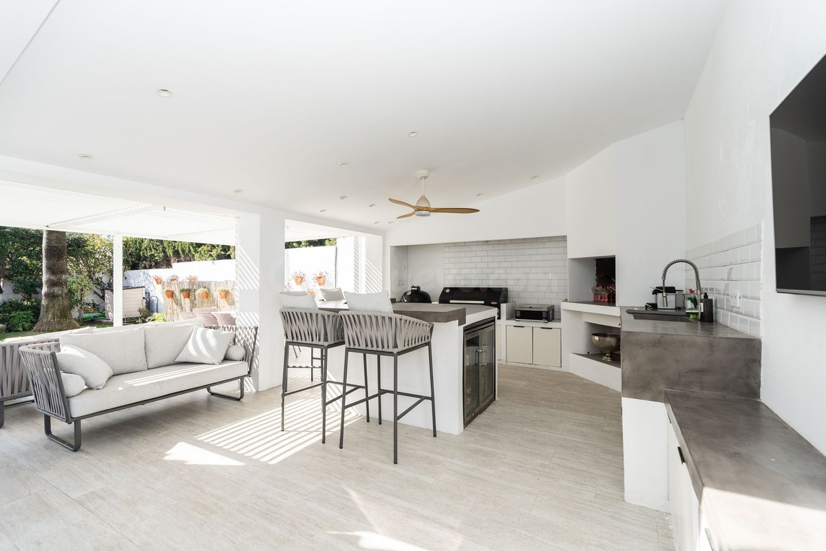 Chalet 5 habitaciones 379m² en venta - Paraiso-Barronal - foto 2