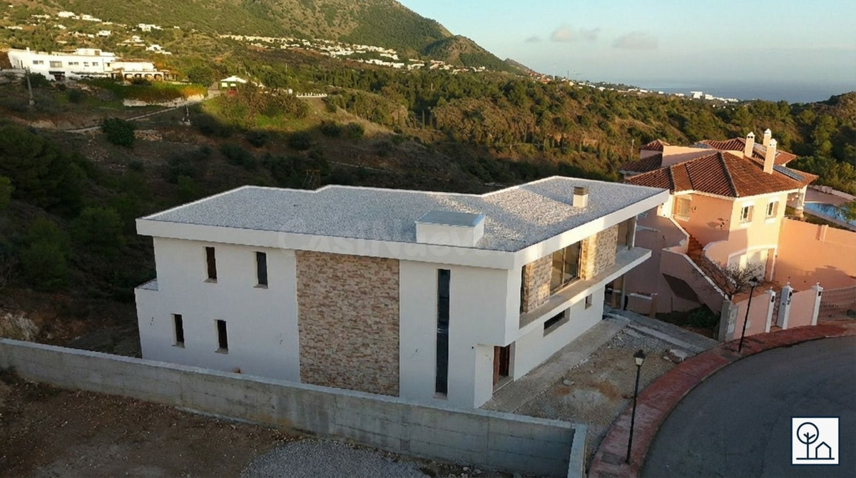 Chalet 4 habitaciones 524m² en venta - Riviera del sol