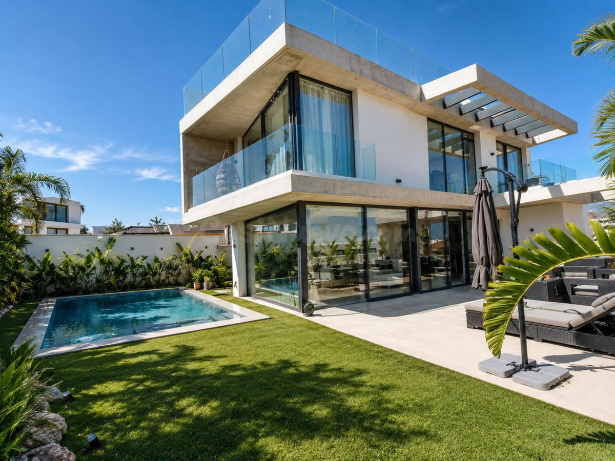 Chalet 3 habitaciones 285m² en venta - Marbella