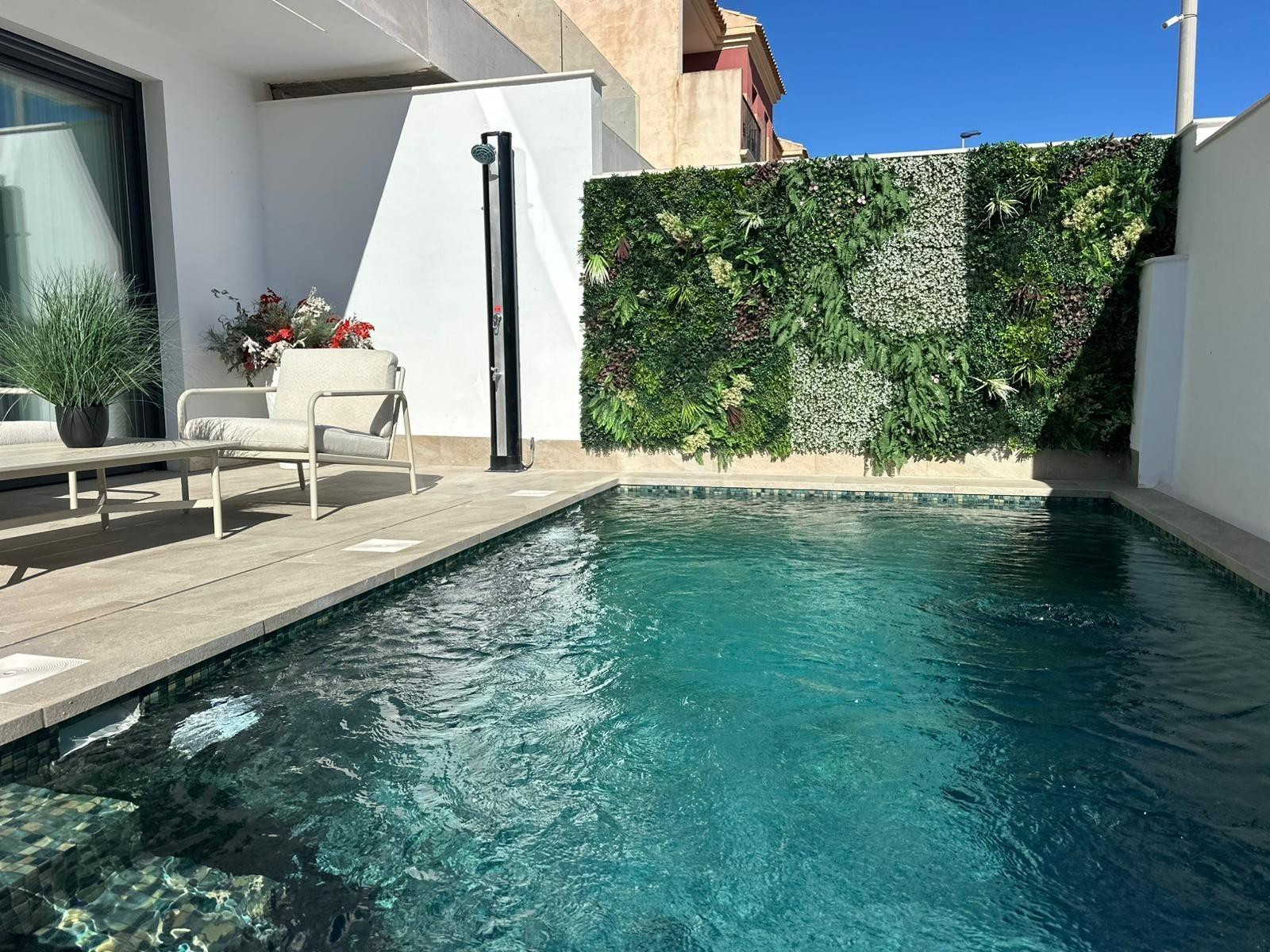 Villas modernas de nueva construcción en venta en San Pedro del Pinatar cerca de la playa