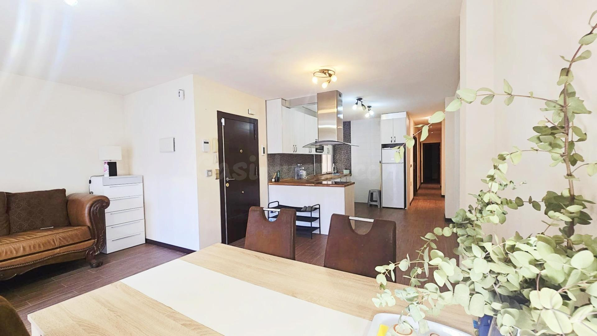 ESPACIOSO APARTAMENTO DE 3 habitaciones JUNTO A LA PLAYA