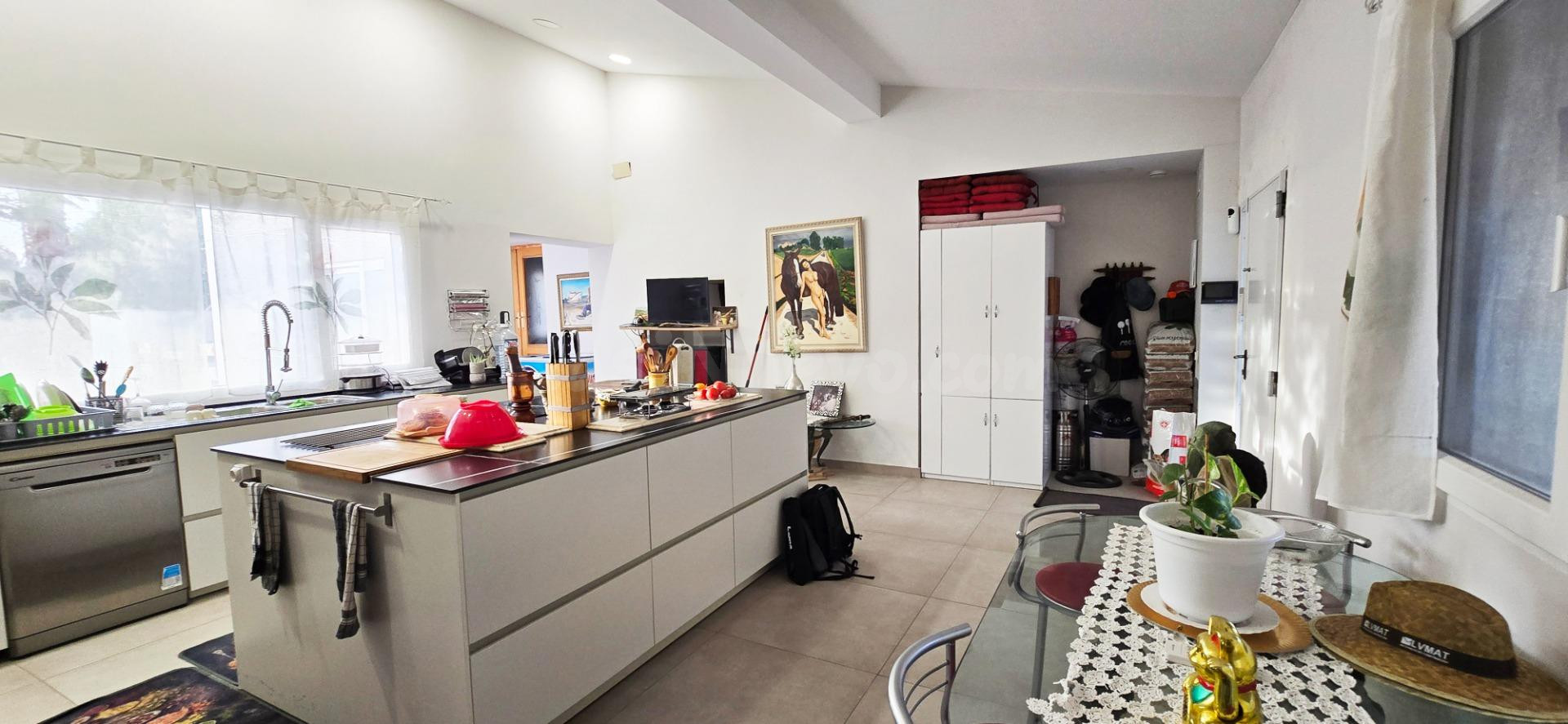 EN VENTA CHALET EN PETRER (ALICANTE) ZONA LOMA BADÁ - foto 4