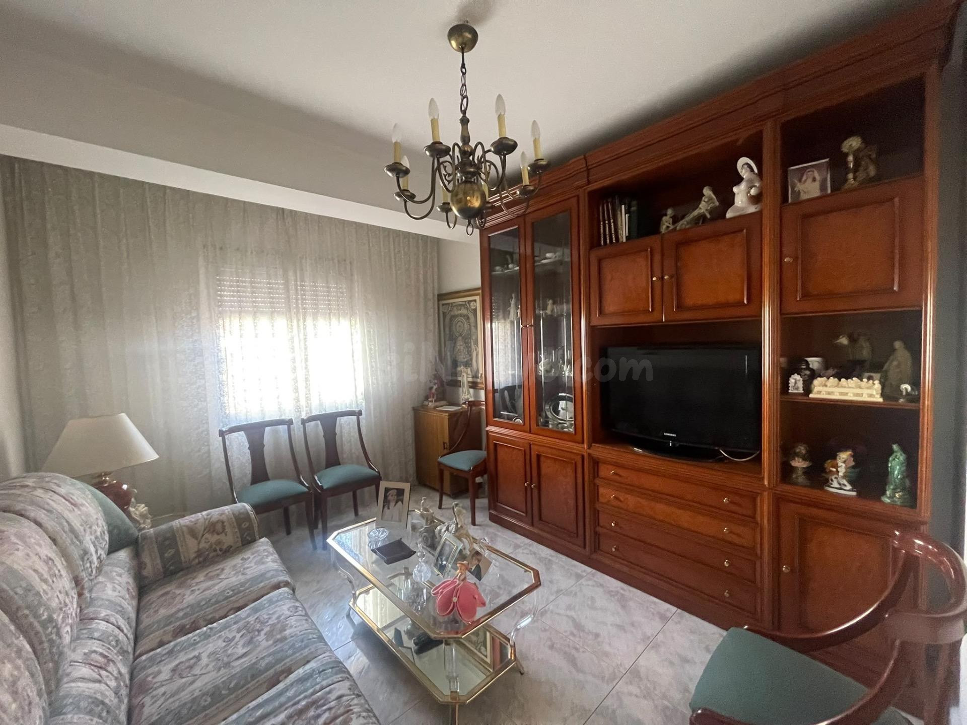 VENTA PISO EN CALLE ESCOSURA