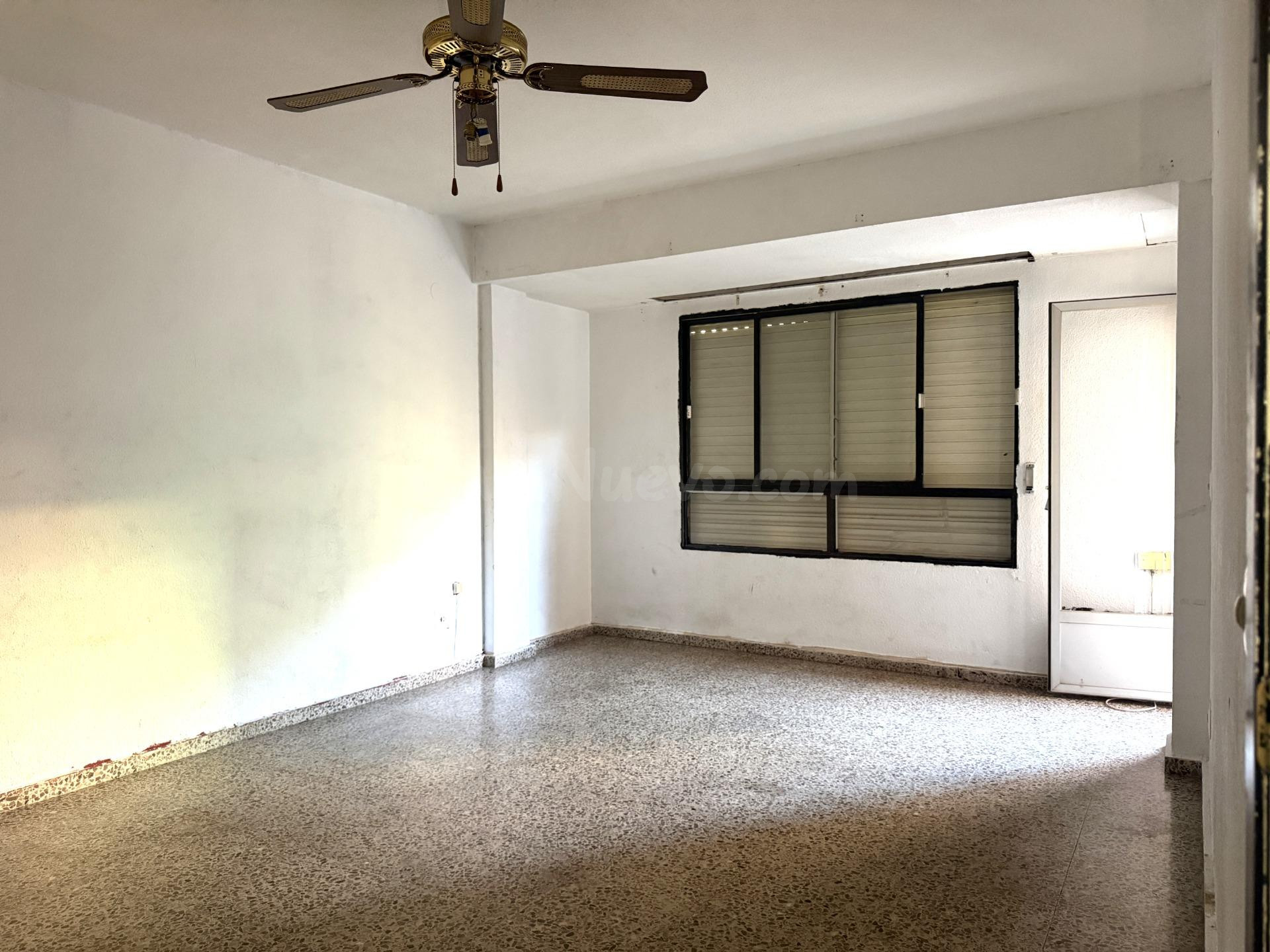 Piso en Gandia (Valencia) - foto 2